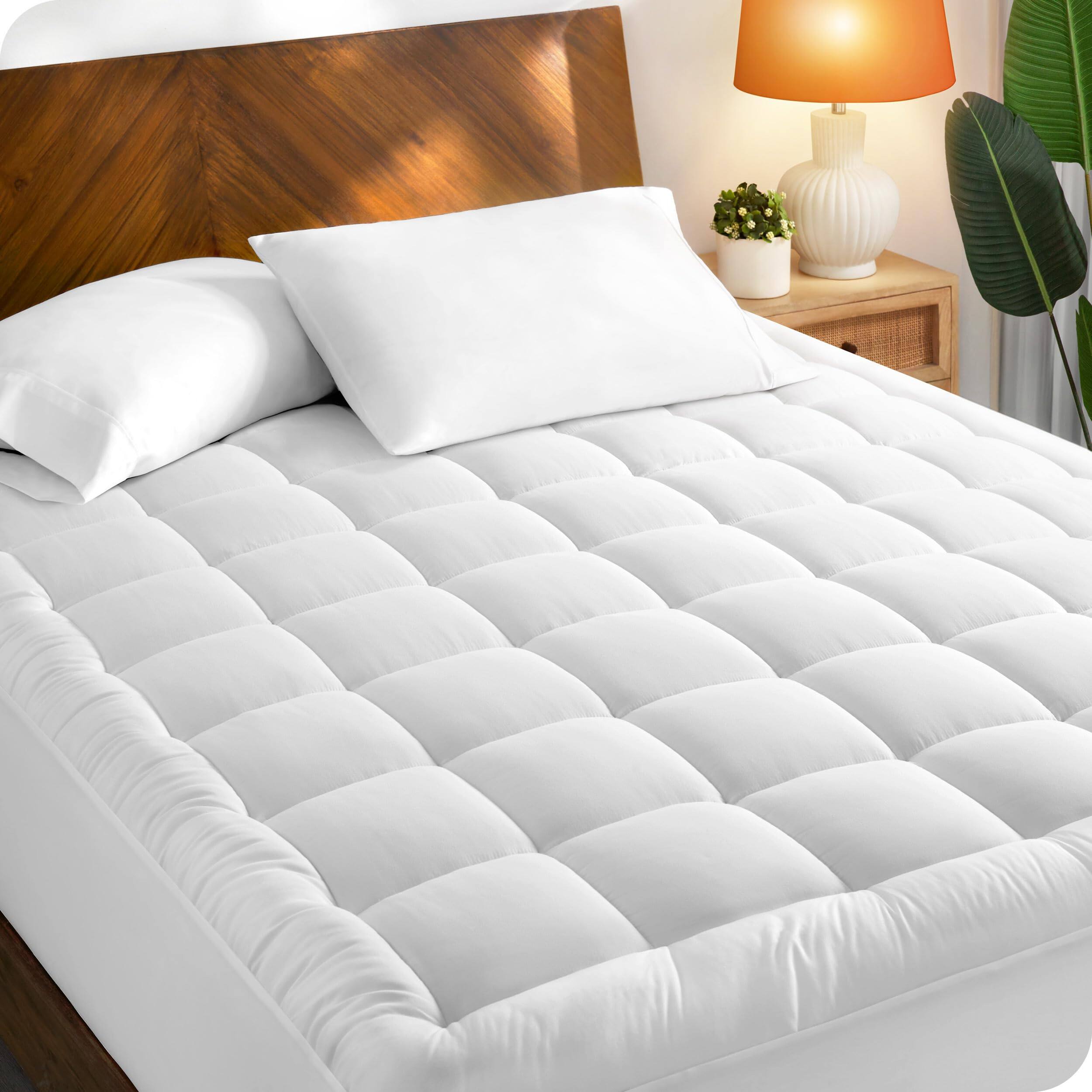 Left. Comfort Essence - Queen Mattress Topper Cotton Top - Plush For Fitted Cover Breathable Air Flow 8 To 21 Deep Pocket Soft Pad - White.