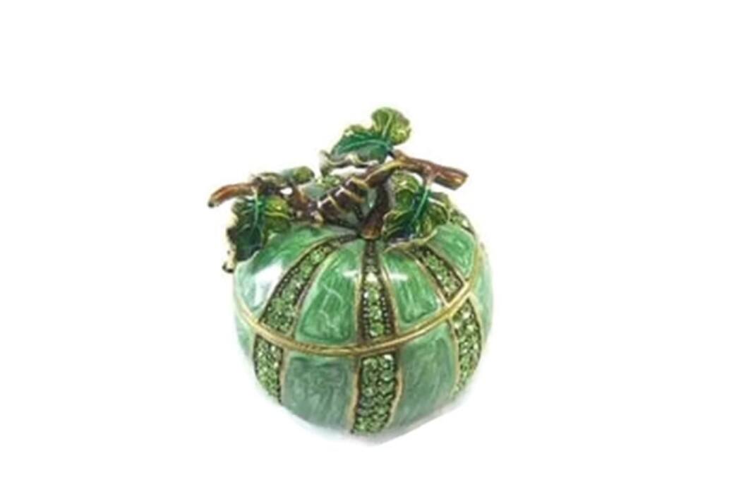 Left. Jiallo - Elegance Melon shaped jewelry box - Green.