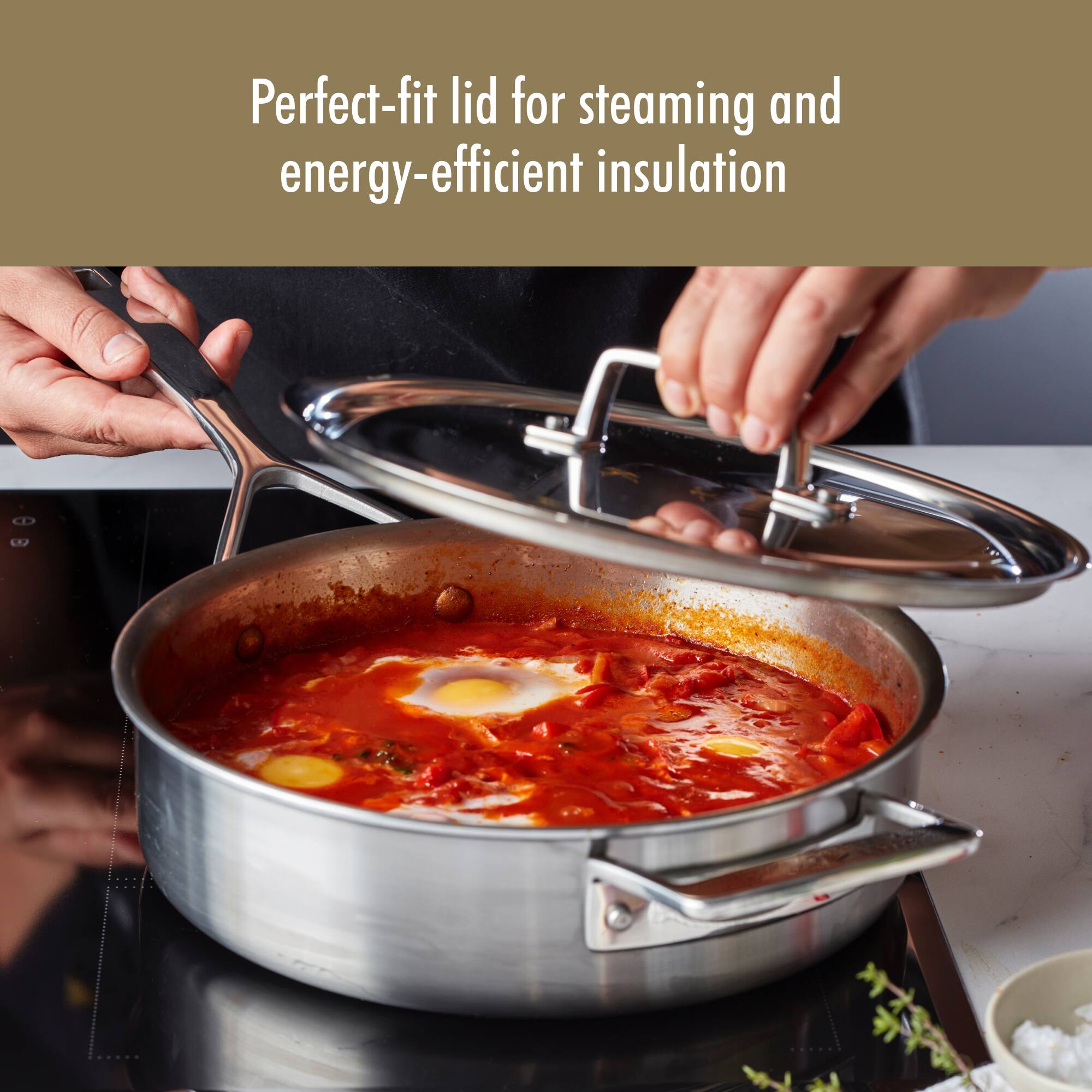 Perfect-fit lid for steaming and energy-efficient insulation