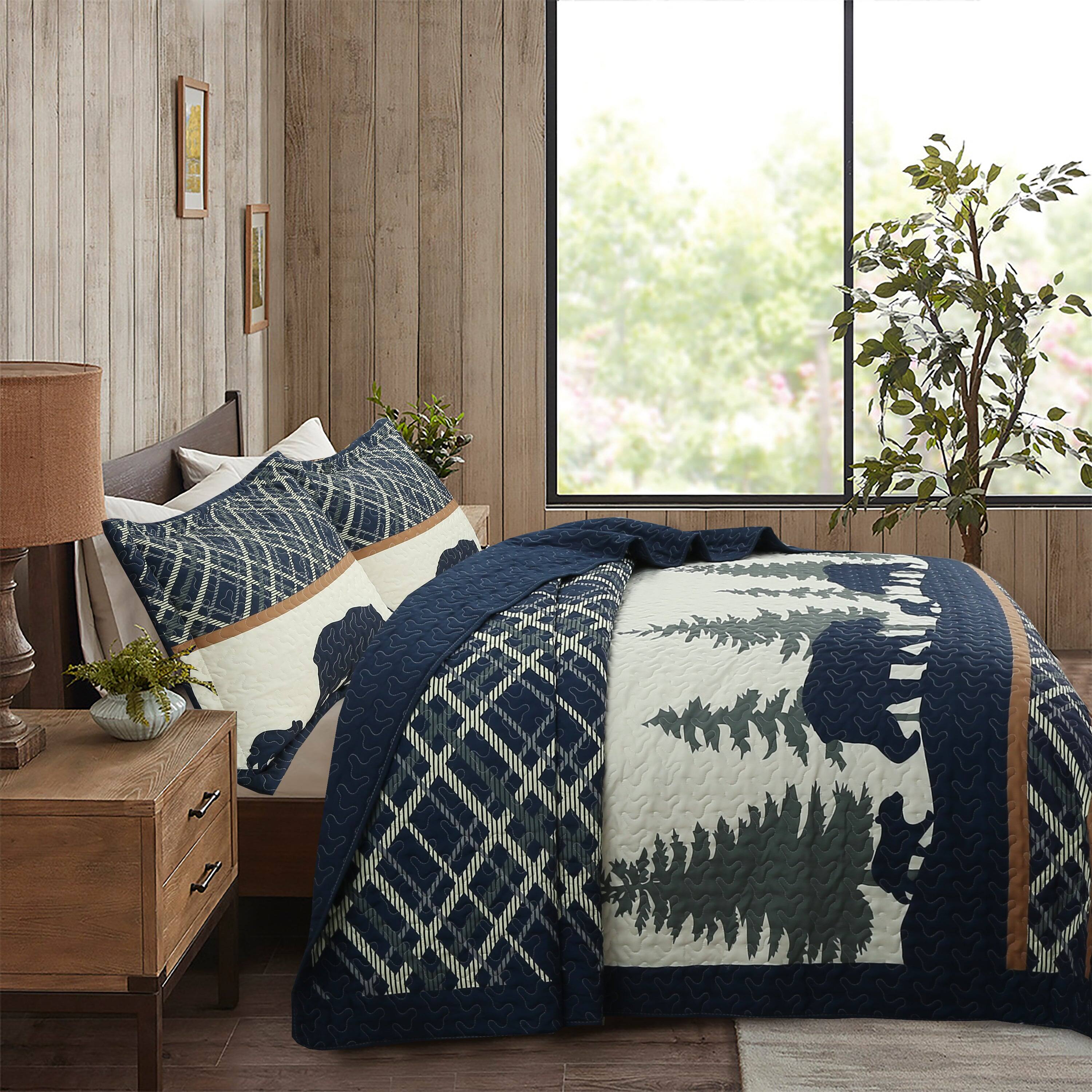 Angle. MarCielo - Marcielo 3 Pcs Cabin Lodge Rustic Country Bear Quilt Bedspread Set - Navy blue bear.