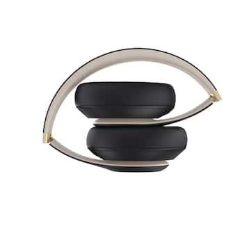 Beats Studio Pro Wireless Noise Cancelling Over the Ear Headphones Beats Studio Pro Wireless Noise Cancelling Over the Ear Headphones