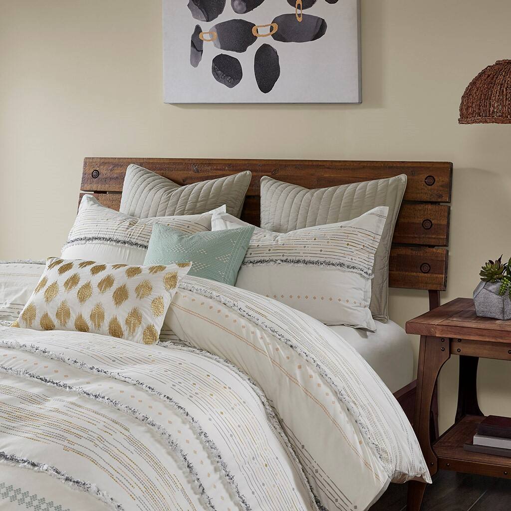 Alt View 2. Gracie Mills - Gracie Mills Hogan Boho Chic Cotton Duvet Cover Set with Tassels - Off White/Gray.