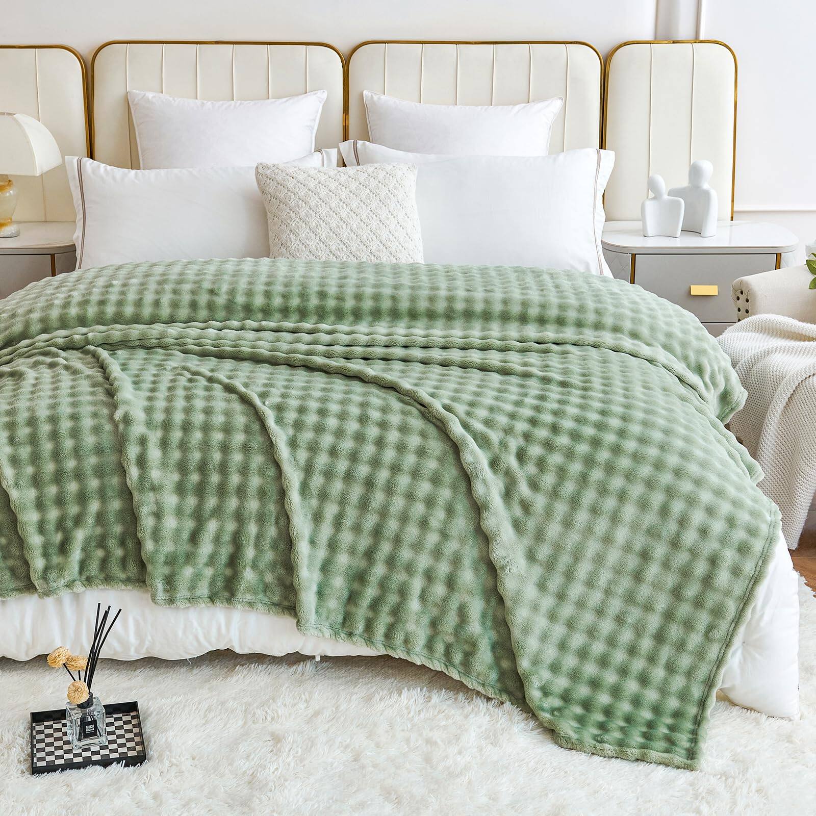 Front. Dapper Styles - Comelady Sage Fleece Throw Blanket Super Soft Lightweight Fuzzy For Couch Bedroom Home Decor Cozy Fluffy - Sage Green-90"×108".