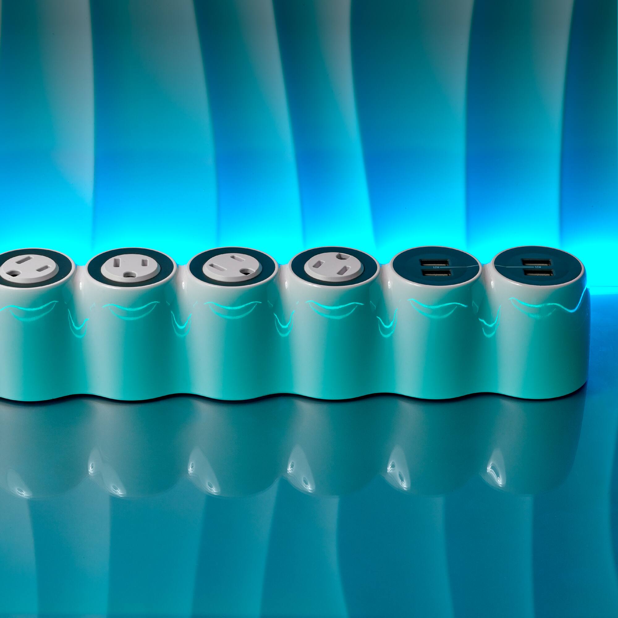 Alt View 17. 360 Electrical - PowerCurve24, 4 Rotating Outlets/4 USB-A 1080 Joules Surge Protector - White.