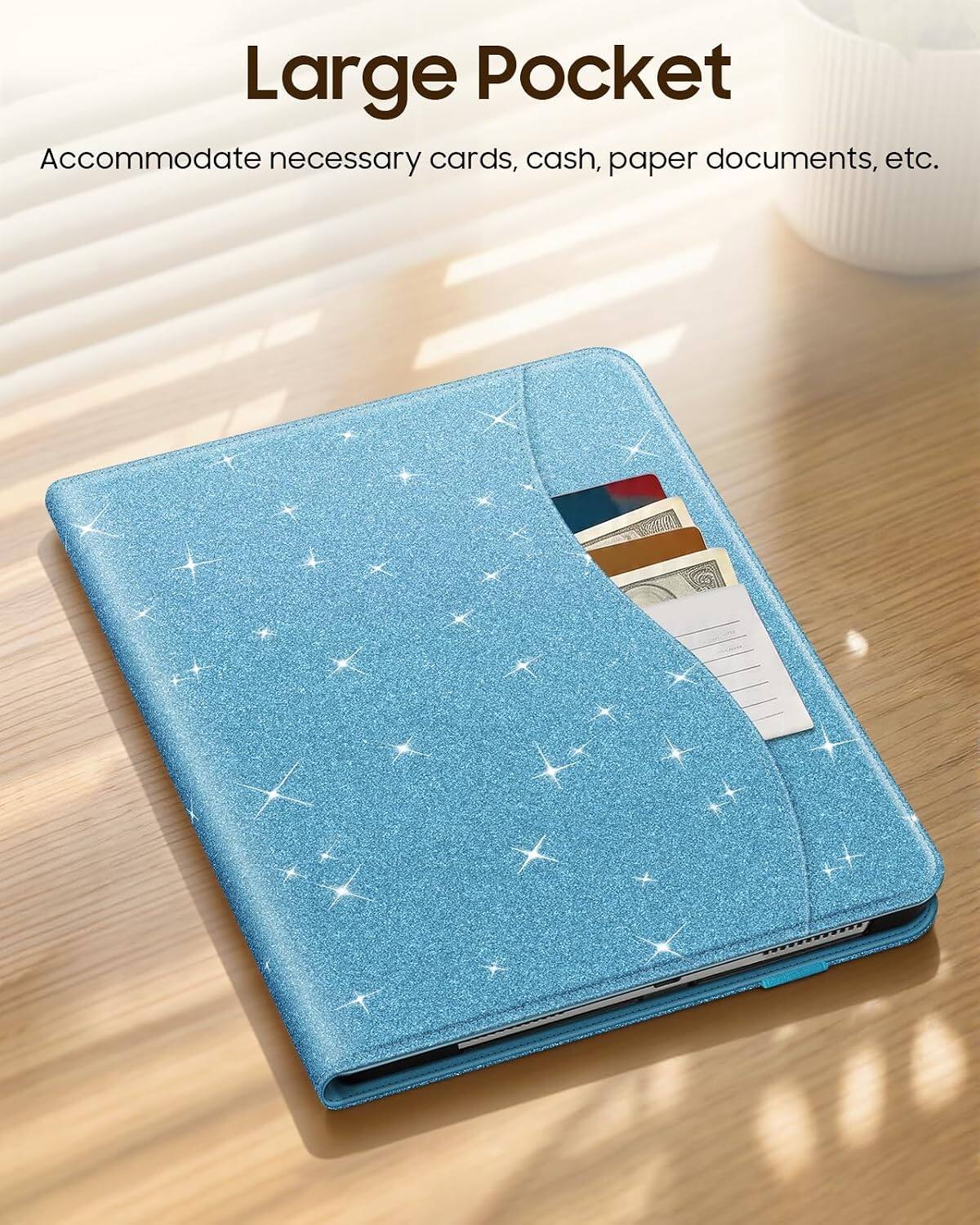 Large Pocket  
Accommodate necessary cards, cash, paper documents, etc.