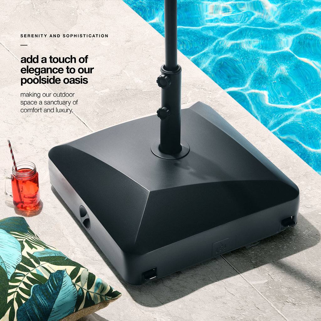 SERENITY AND SOPHISTICATION

add a touch of elegance to our poolside oasis

making our outdoor space a sanctuary of comfort and luxury.