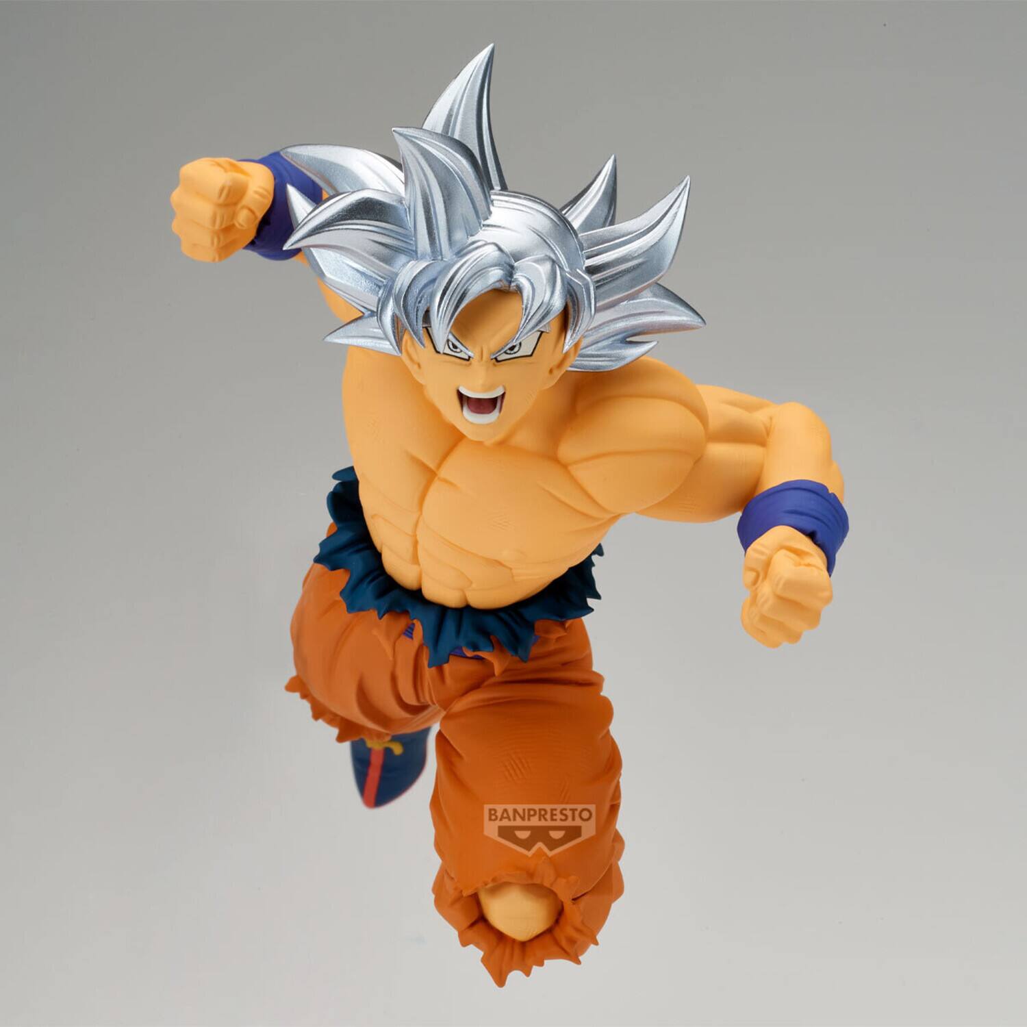 Alt View 1. PopMarket - Banpresto - Dragon Ball Super - Match Makers - Son Goku Ultra Instinct Statue   - COLLECTIBLES - Multicolor.