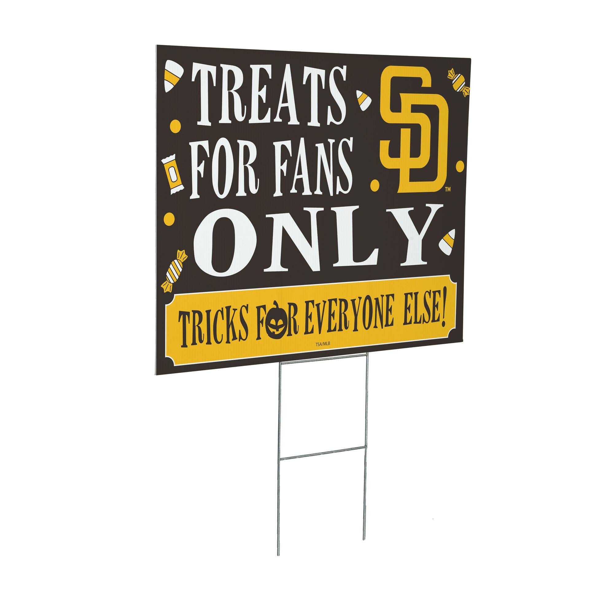 TREATS FOR FANS ONLY  
$  
TRICKS FOR EVERYONE ELSE!