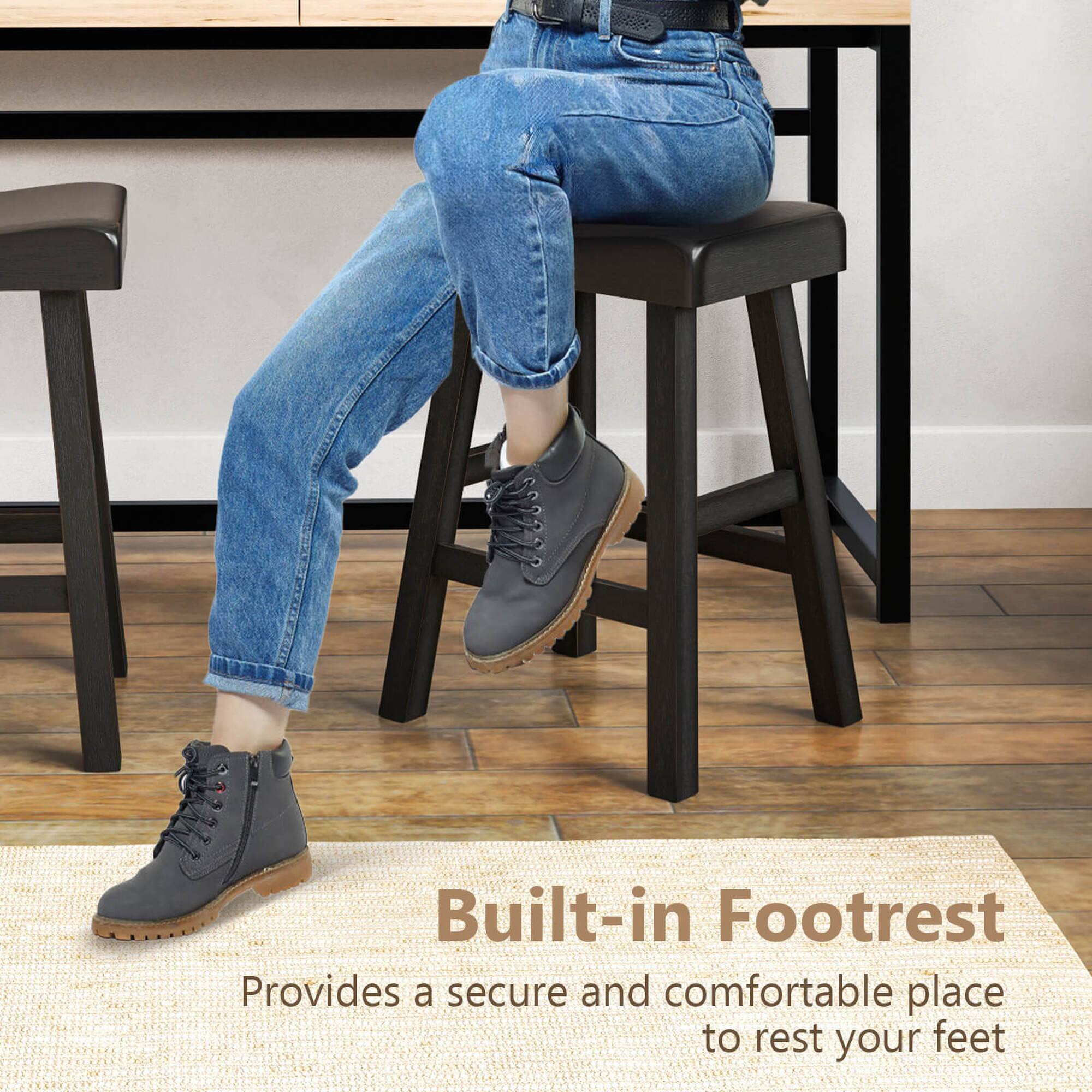 Built-in Footrest Provides a secure and comfortable place to rest your feet.