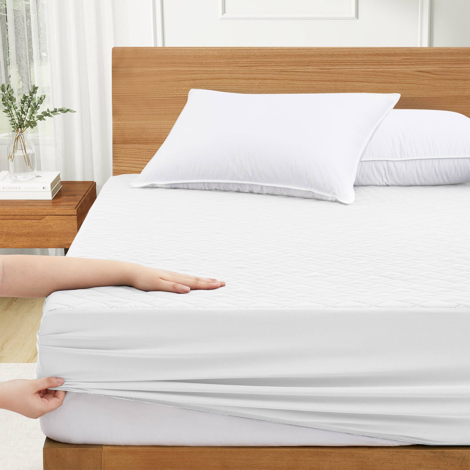 Angle. Peace Nest - Peace Nest -  Waterproof Mattress Protector - Noiseless & Secure Fit - White - Full - White.