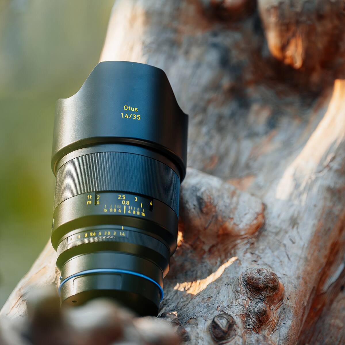 Otus 1.4/35

1.4
11 m

2 6
I 10

2.5 0.8
3

I
4

11.88.14