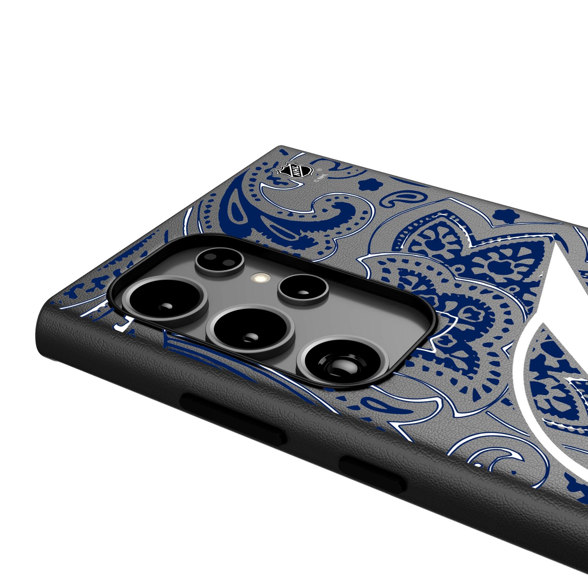 Alt View 3. Keyscaper - Tampa Bay Lightning Paisley Galaxy Magnetic Bump Case - S25 - Black.