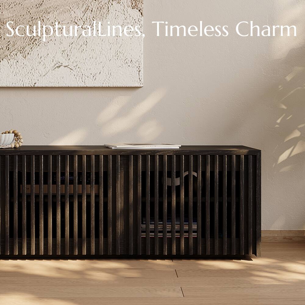 Sculptural Lines, Timeless Charm
