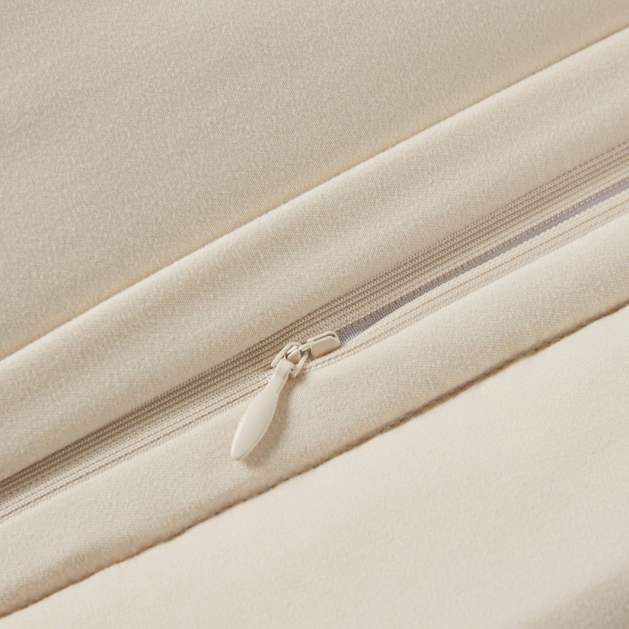 Alt View 5. Gracie Mills - Gracie Mills Poole 4-Piece Vintage Chenille Jaquard Comforter Set - Blue/Grey.