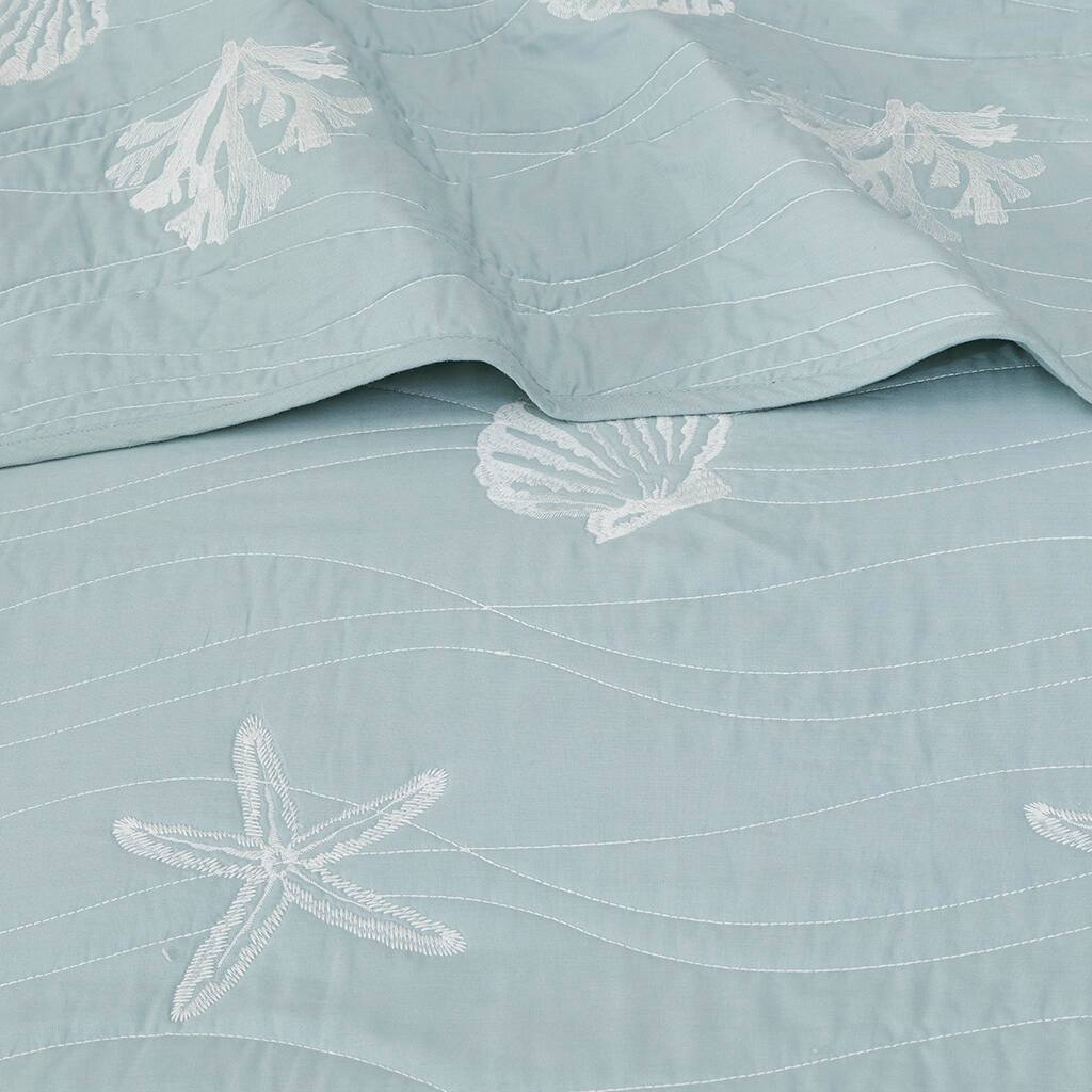 Alt View 5. Gracie Mills - Gracie Mills Elisa 4 Piece Cotton Reversible Embroidered Quilt Set with Throw Pillow - Aqua.