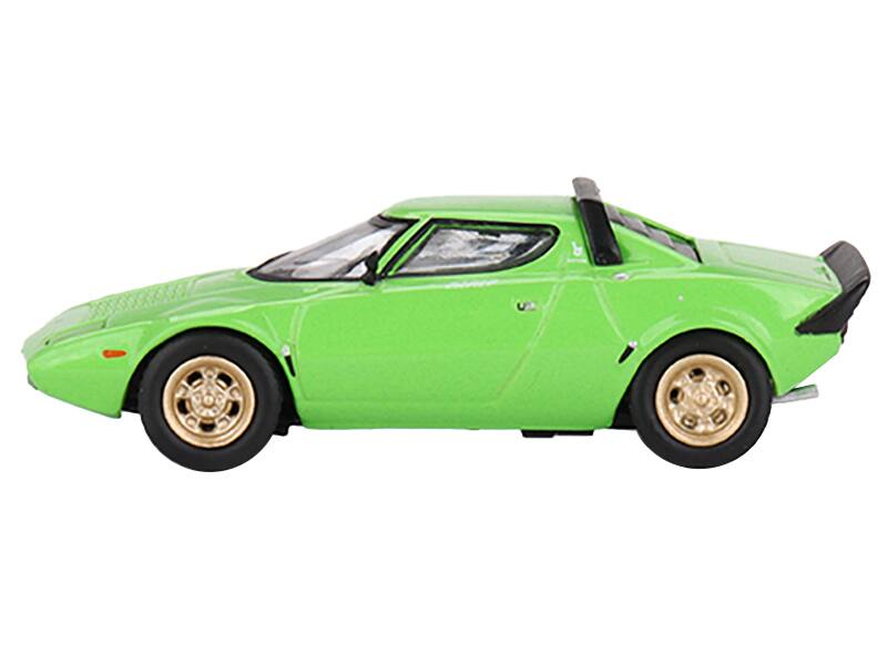 Angle. Mini GT - Lancia Stratos HF Stradale Verde Chiaro Green Limited Edition to 1200 pieces Worldwide 1/64 Diecast Model Car by Mini GT - Green.