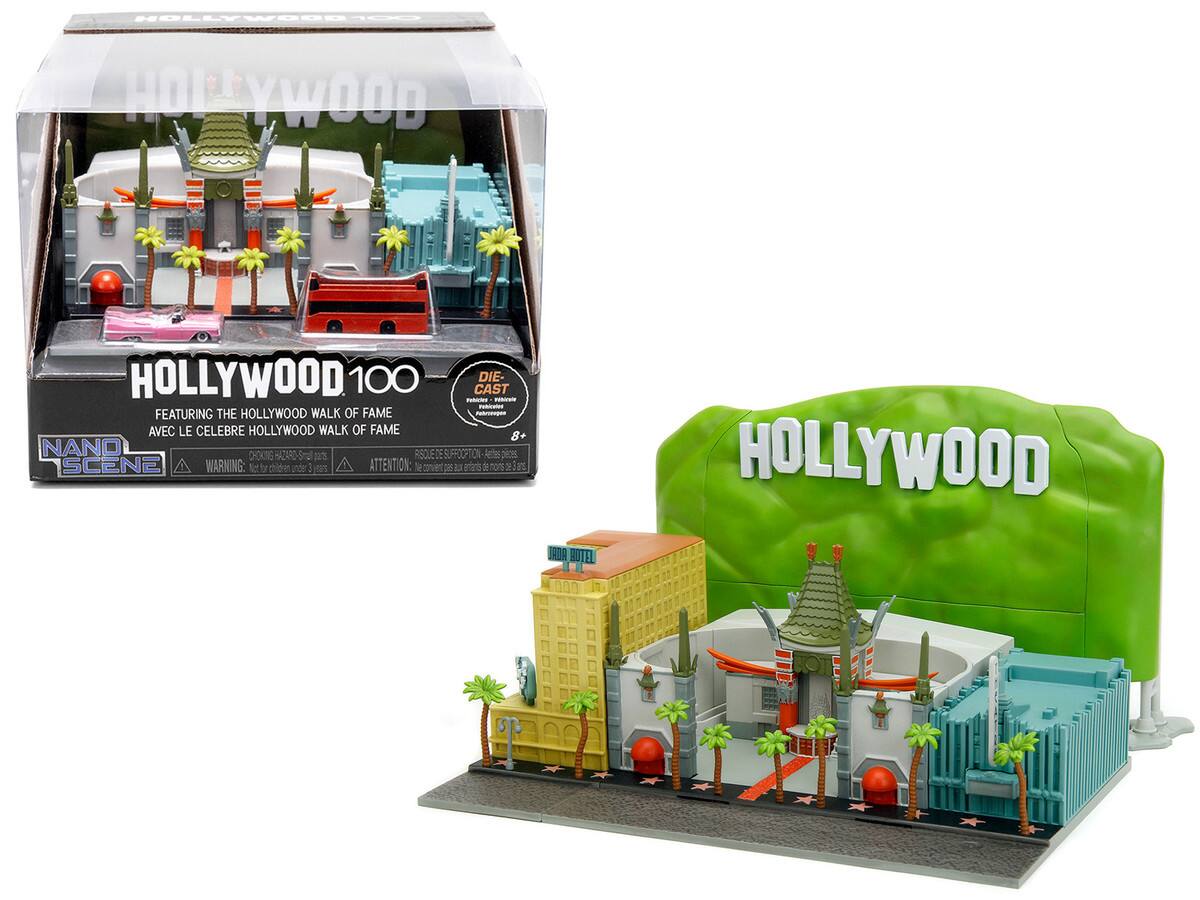 HOLLYWOOD - HOL YWOOD HOLLYWOOD 100 DIE- CAST - - - FEATURING THE HOLLYWOOD WALK OF FAME  AVEC LE CELEBRE HOLLYWOOD WALK OF FAME 8+ NANO CHOSE HAZARO rd 23 RISQUE ISQUE DESUFFOOPTION HOU 0I Acas eer SCENE WARNING: &c  chichen  % ATTENTIO ENT ON: l conveT 225 U a 1e mON 2 BUTEL HOLLYWOOD