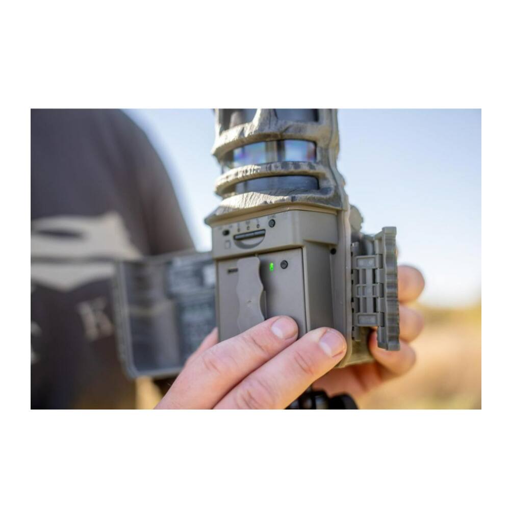 Back. Stealth Cam - Stealth Cam 360 Cam Max Cartridge Lithium Battery 2-Pack with Card Reader Bundle.