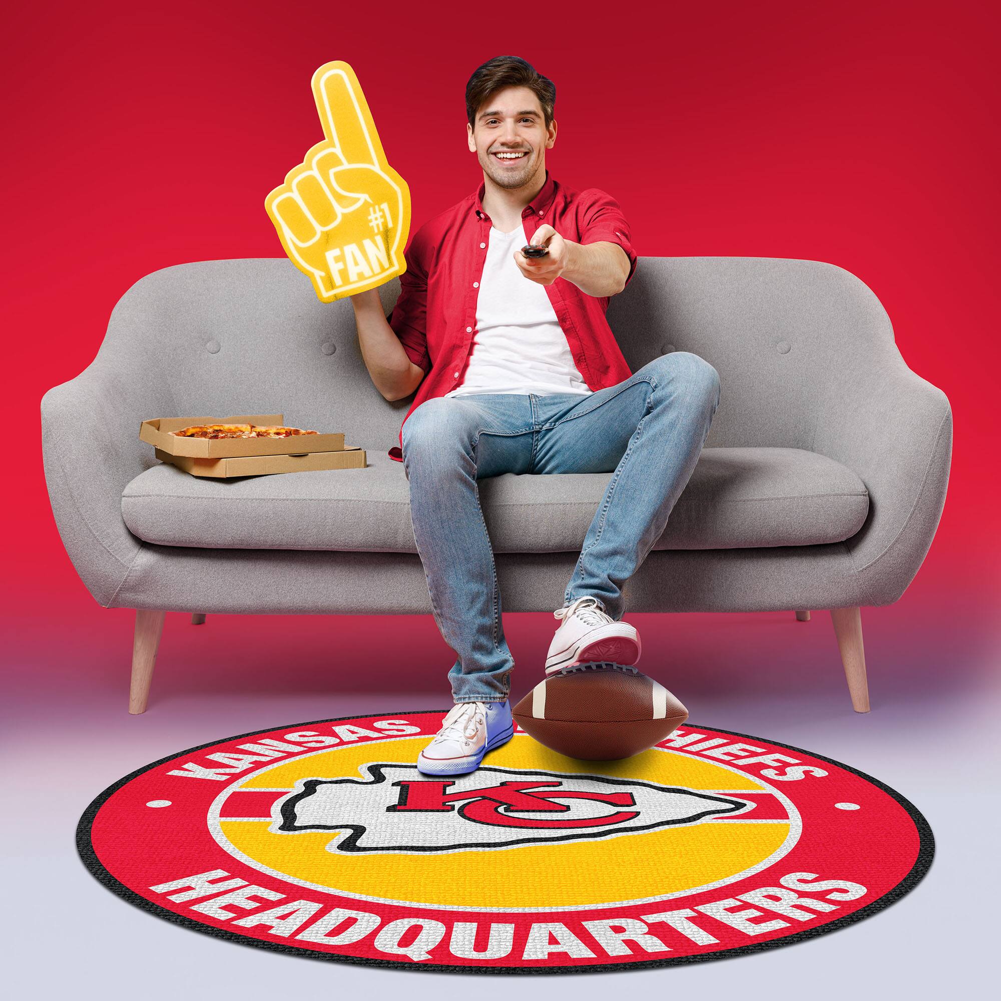 #1 FAN  
KANSAS CITY  
CHIEFS  
HEADQUARTERS