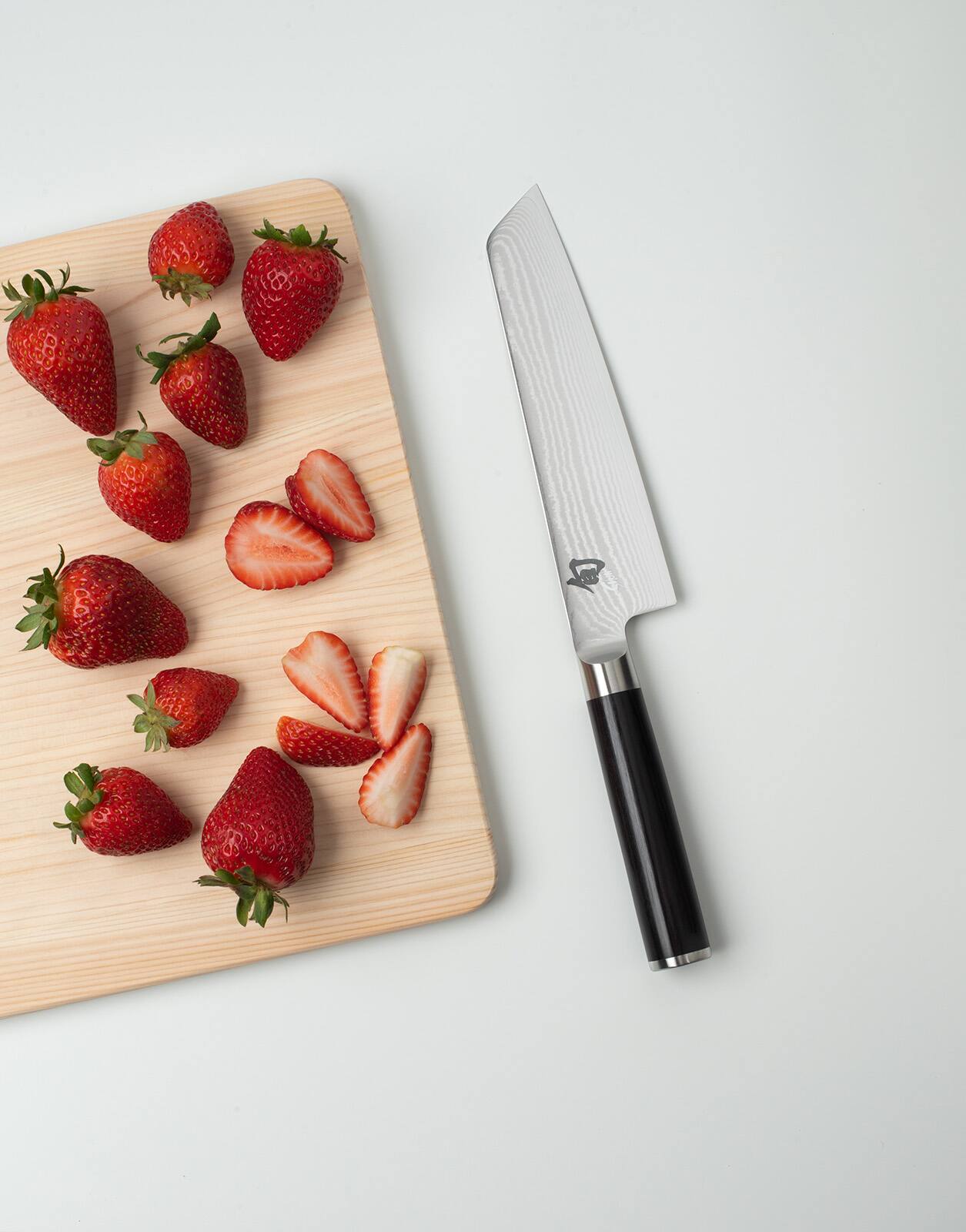 Alt View 3. Shun - Classic Master Utility Knife, 6.5 Inch - Silver.