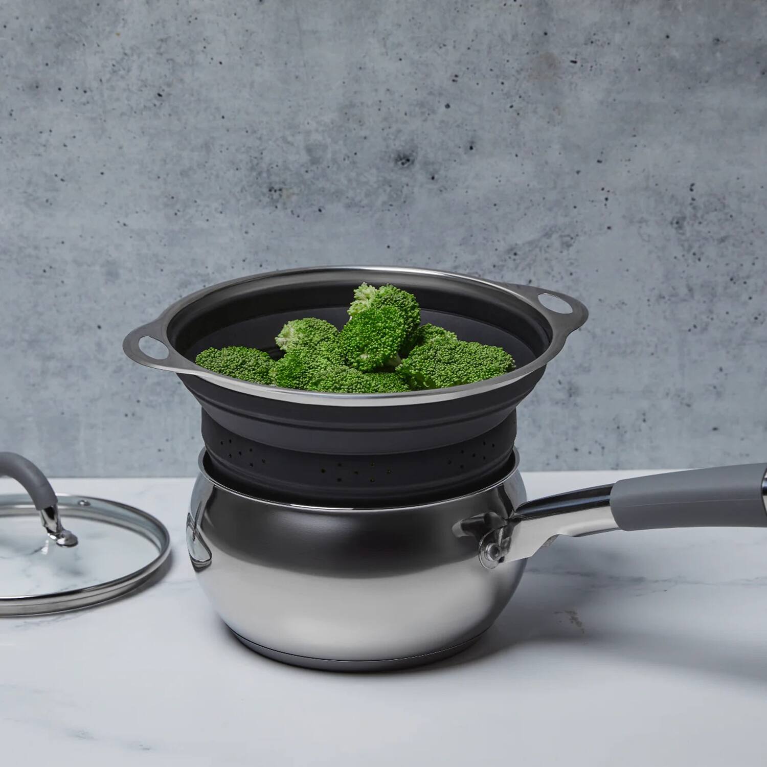 Left. Better Houseware - Silicone Collapsible Colander - Black.