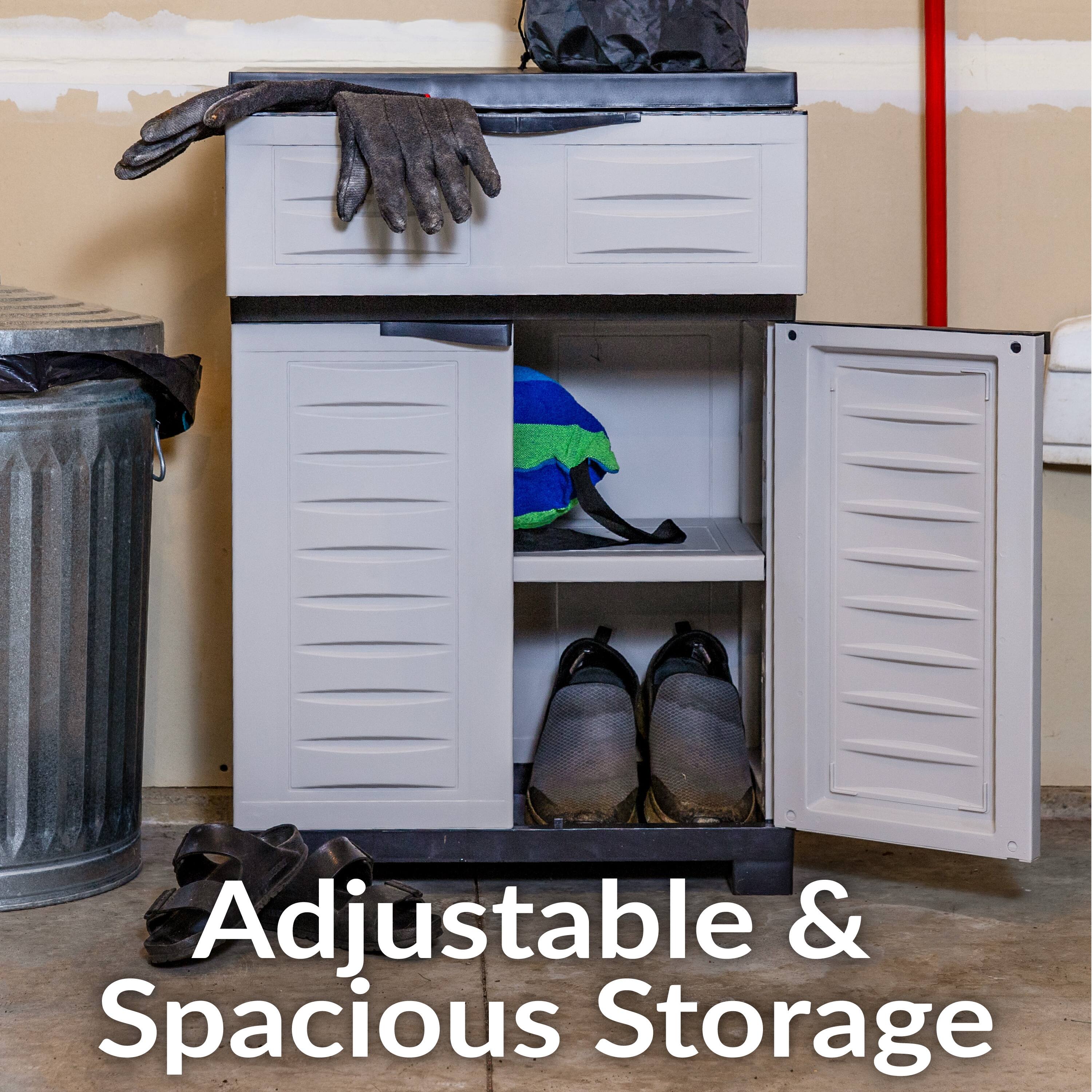 Adjustable & Spacious Storage