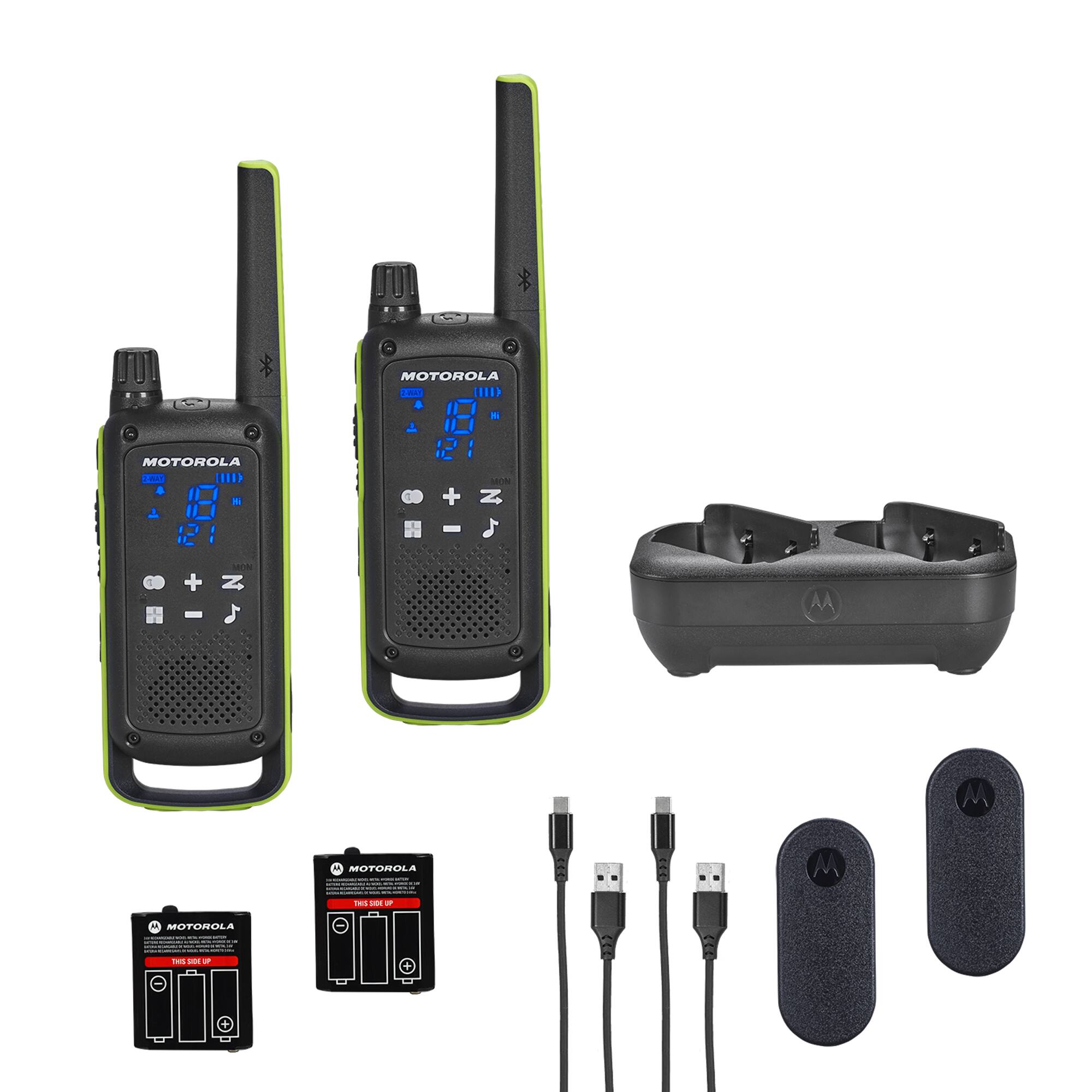 Motorola - Solutions T803 35 mi. Bluetooth Two-Way Radio Black/Green, 2-Pack with desk charger - Black / Green