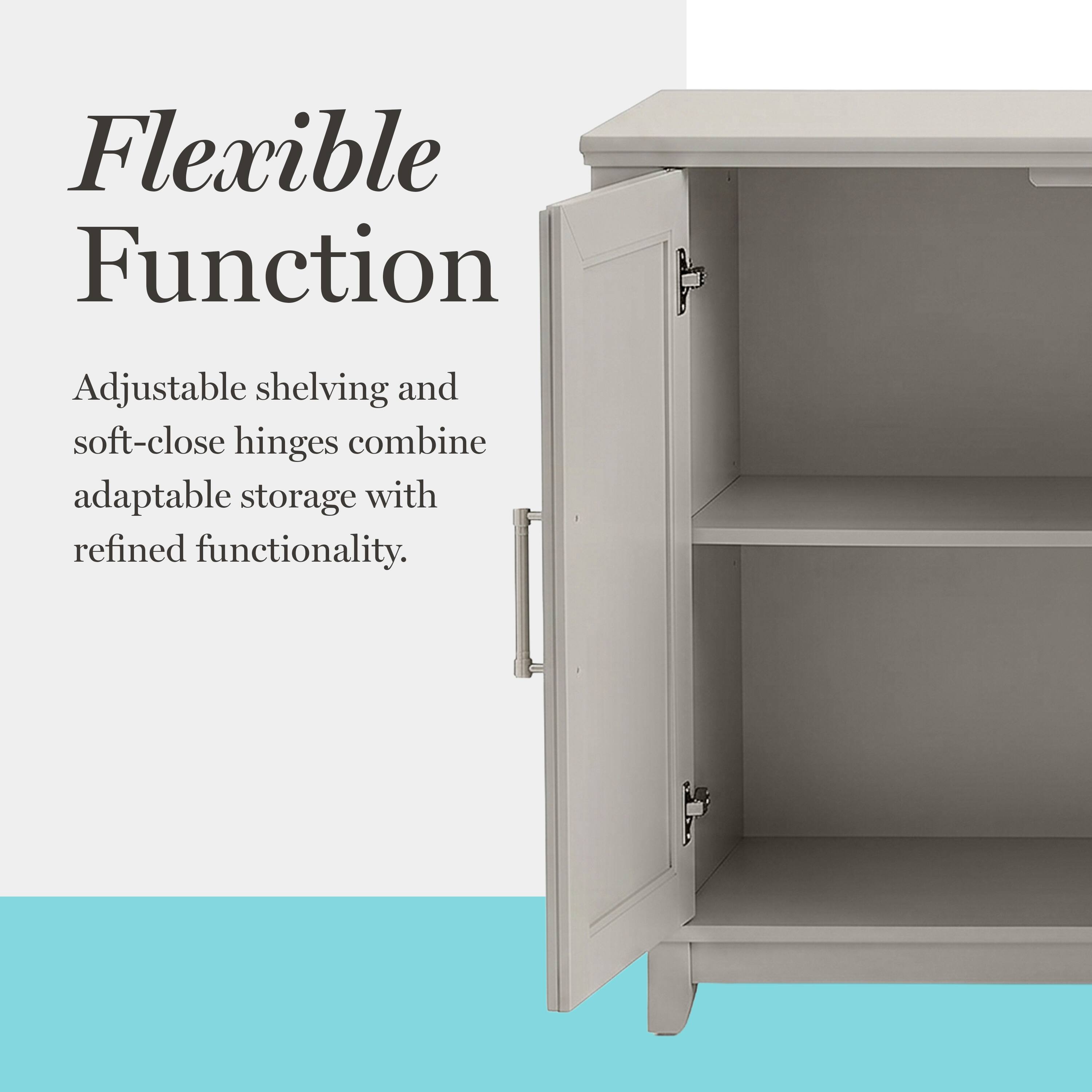 Flexible Function  
Adjustable shelving and soft-close hinges combine adaptable storage with refined functionality.