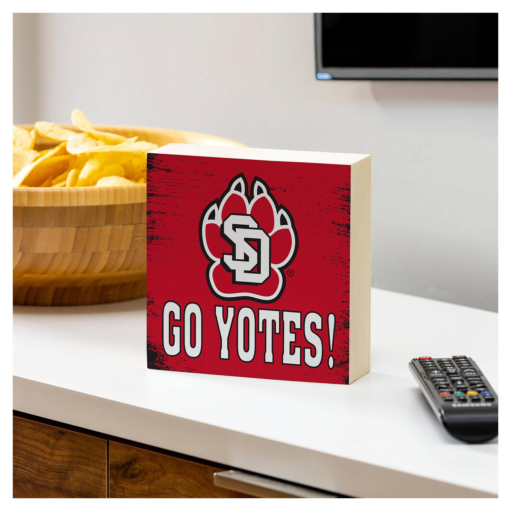 Alt View 2. Evergreen Enterprises - South Dakota Coyotes 6" Square Fan Chant Wood Block Shelf Sign - Multicolor.