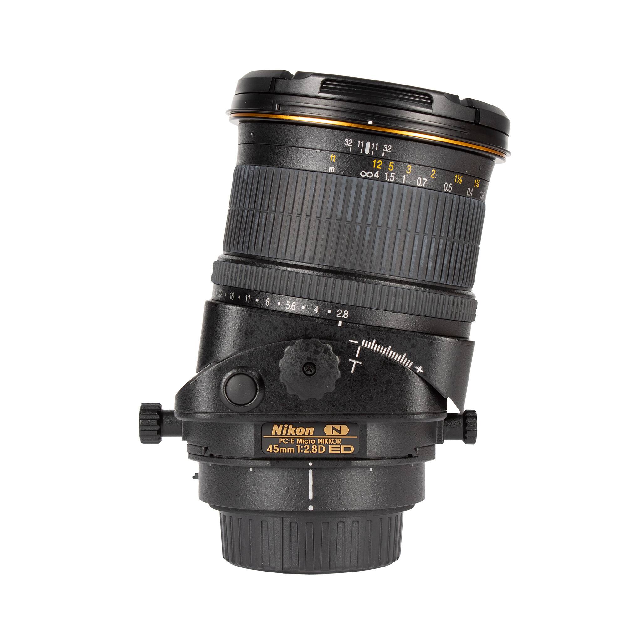 ft m 32 11 11 1 32 I 1 12 5 3 2 1.5 1 2. 1% 0.7 0.5 a 214  1 - 11 . 8 5.6 4 28 & T + Nikon N PC-E Micro NIKKOR 45mm 1:2.8D ED