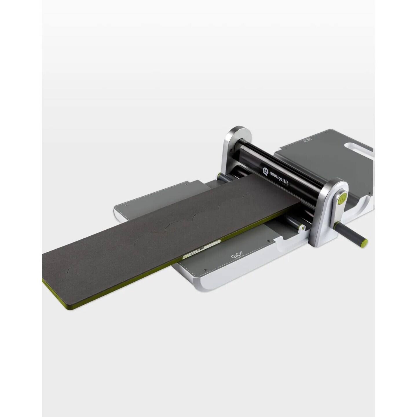 The text on the image is "GOI".