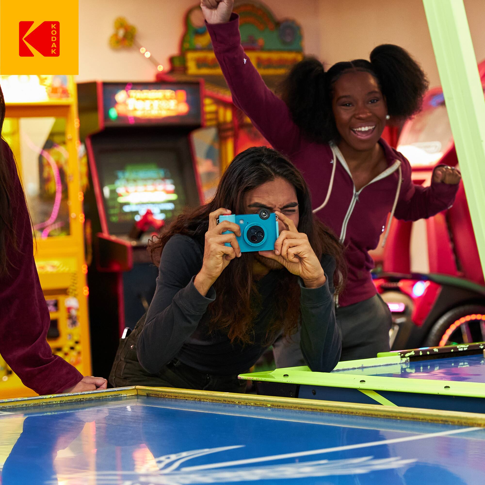 Alt View 5. Kodak - Smile+ Wireless 2x3 Digital Instant Print Camera with Effect Lenses & Zink Technology - Blue.