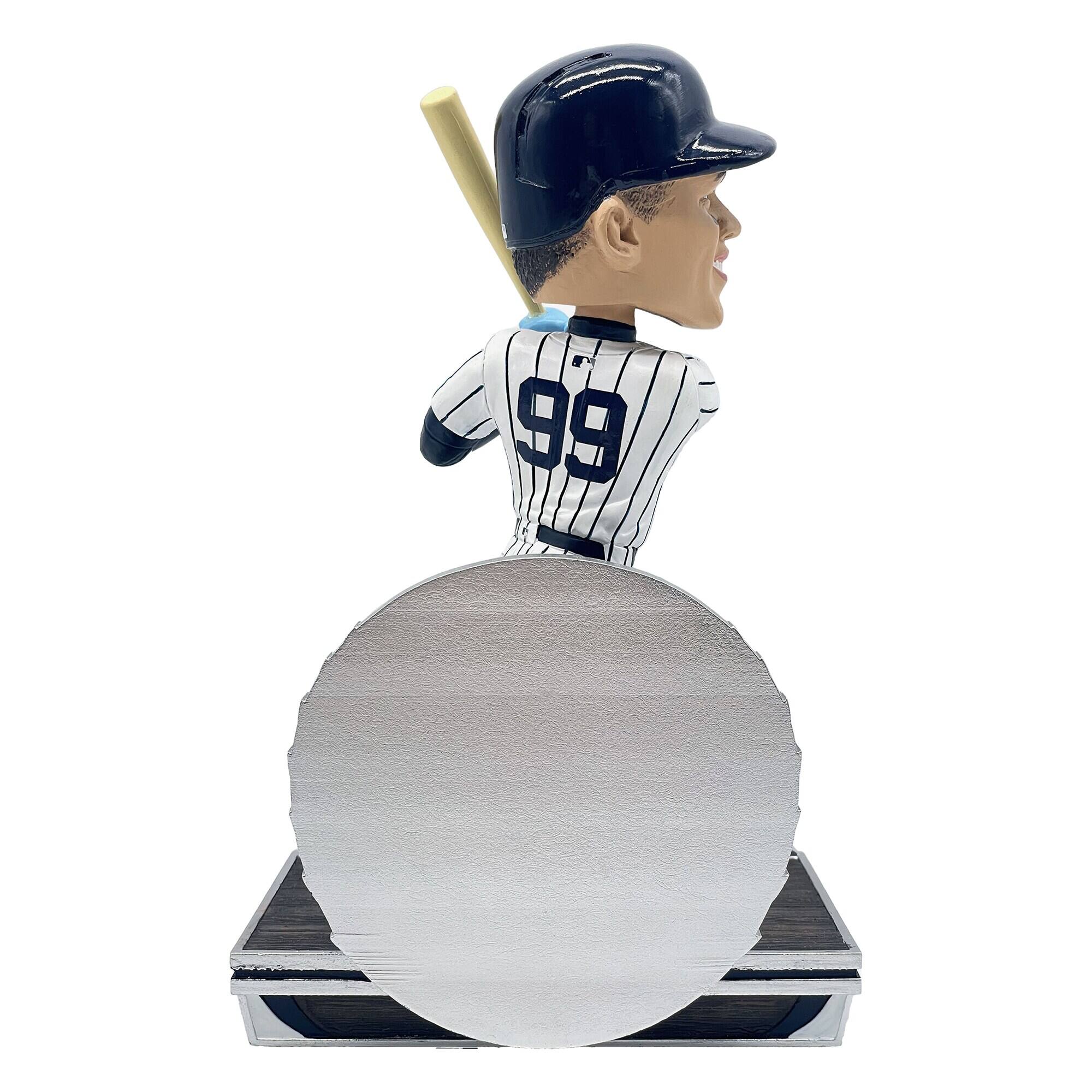 Alt View 1. FOCO - Aaron Judge New York Yankees 8" Exclusive Elite Icon Bobblehead - Multicolor.