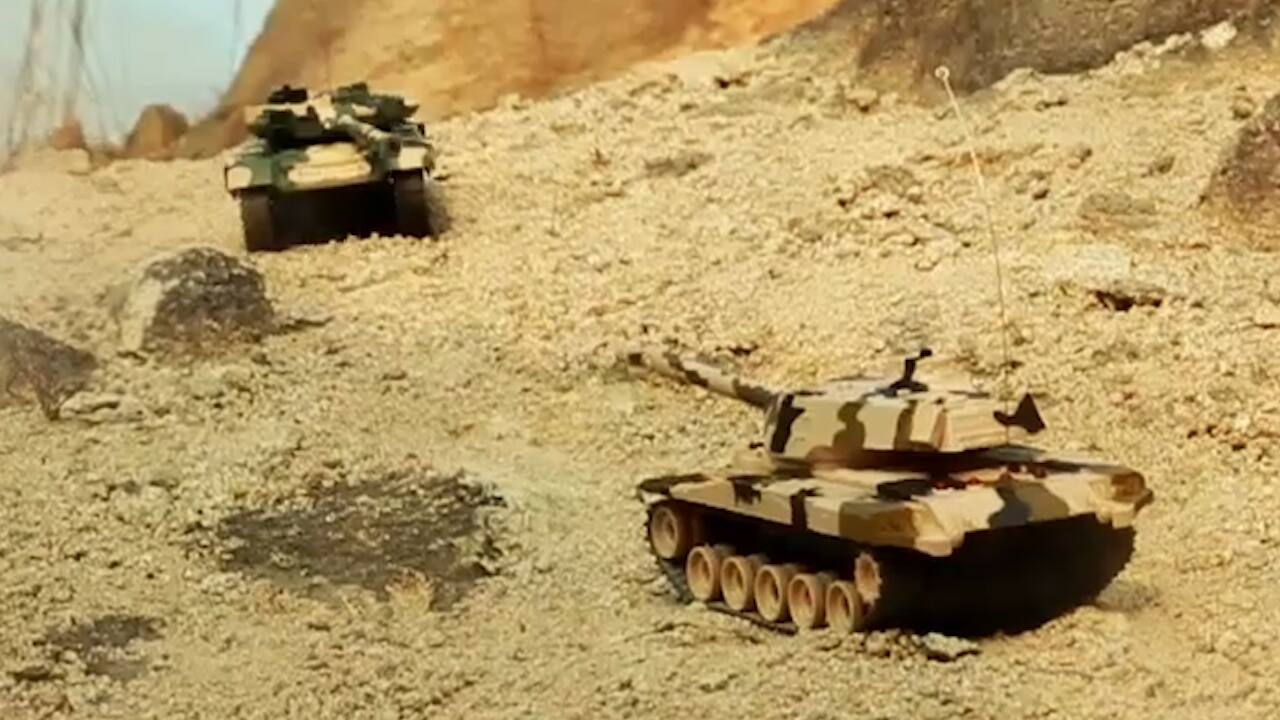 Back. Jupiter Creations - Battle Tanks R/C -2 Pack..