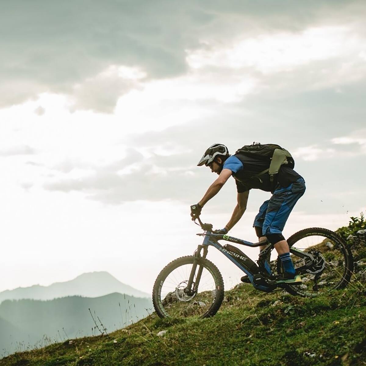 Alt View 3. VAUDE - Vaude Women's Skomer 24 L Hiking Backpack - Petroleum - Blue.