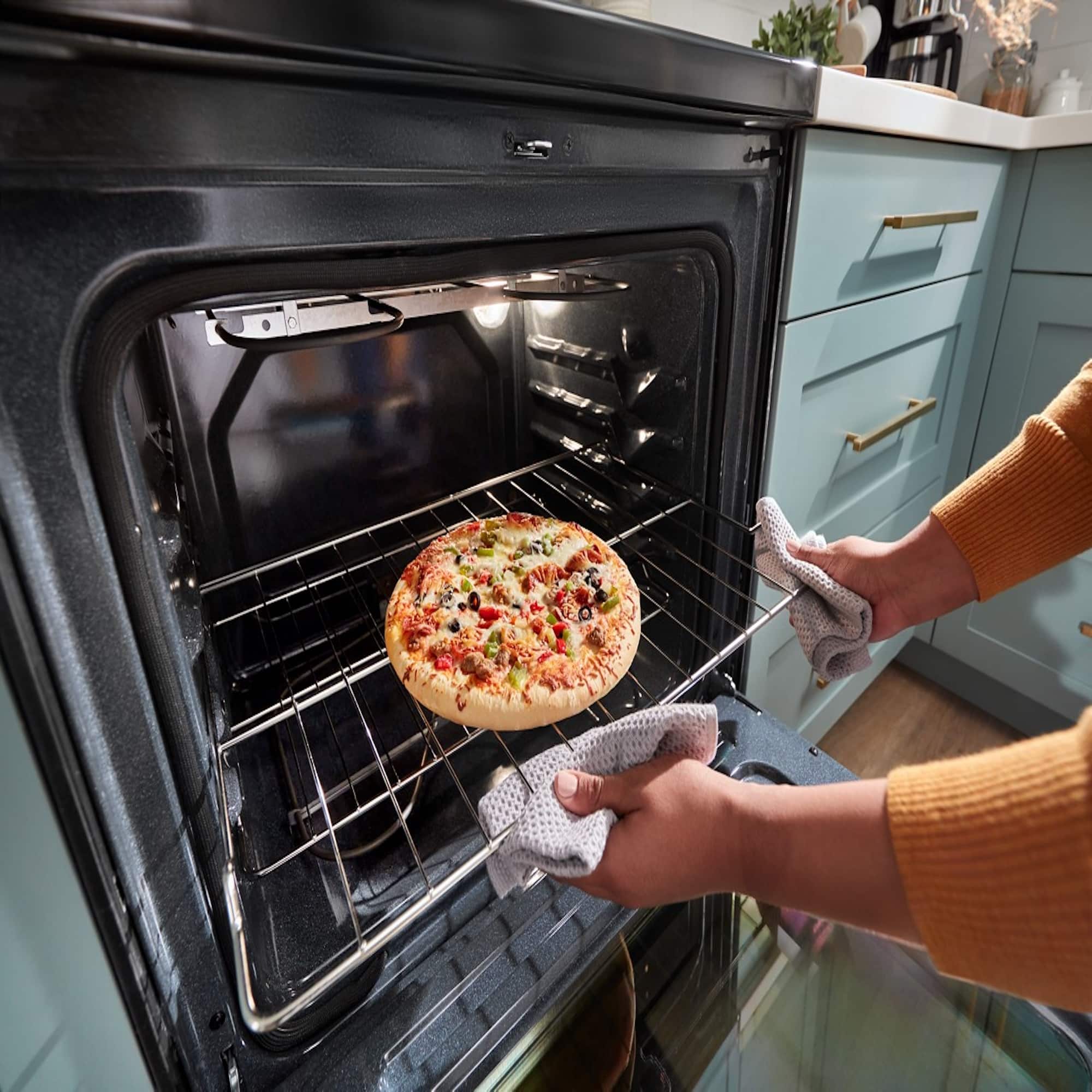 Alt View 12. Whirlpool - 5.3 Cu. Ft. Freestanding Electric Range with Cooktop Flexibility - Black.