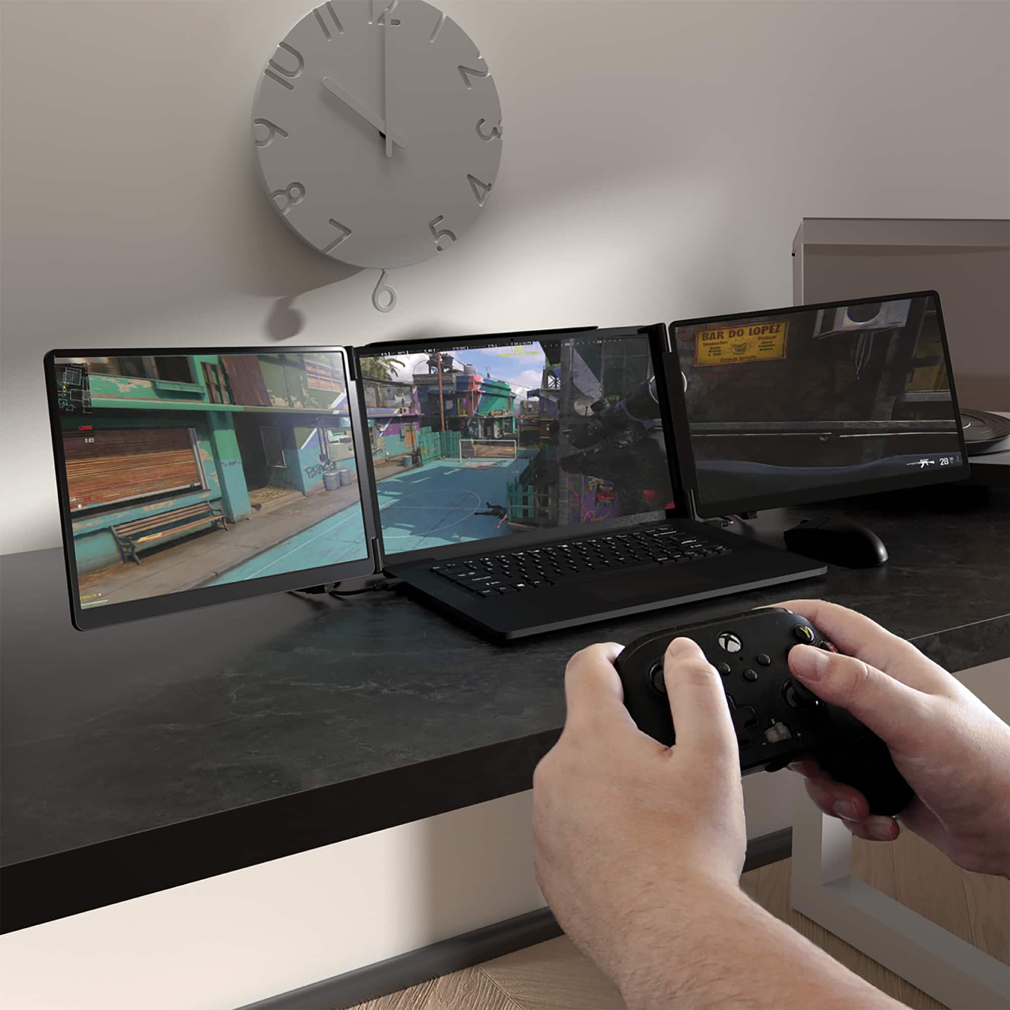 The text on the image reads "EAR DO LOPEZ | = A | i HR 21."