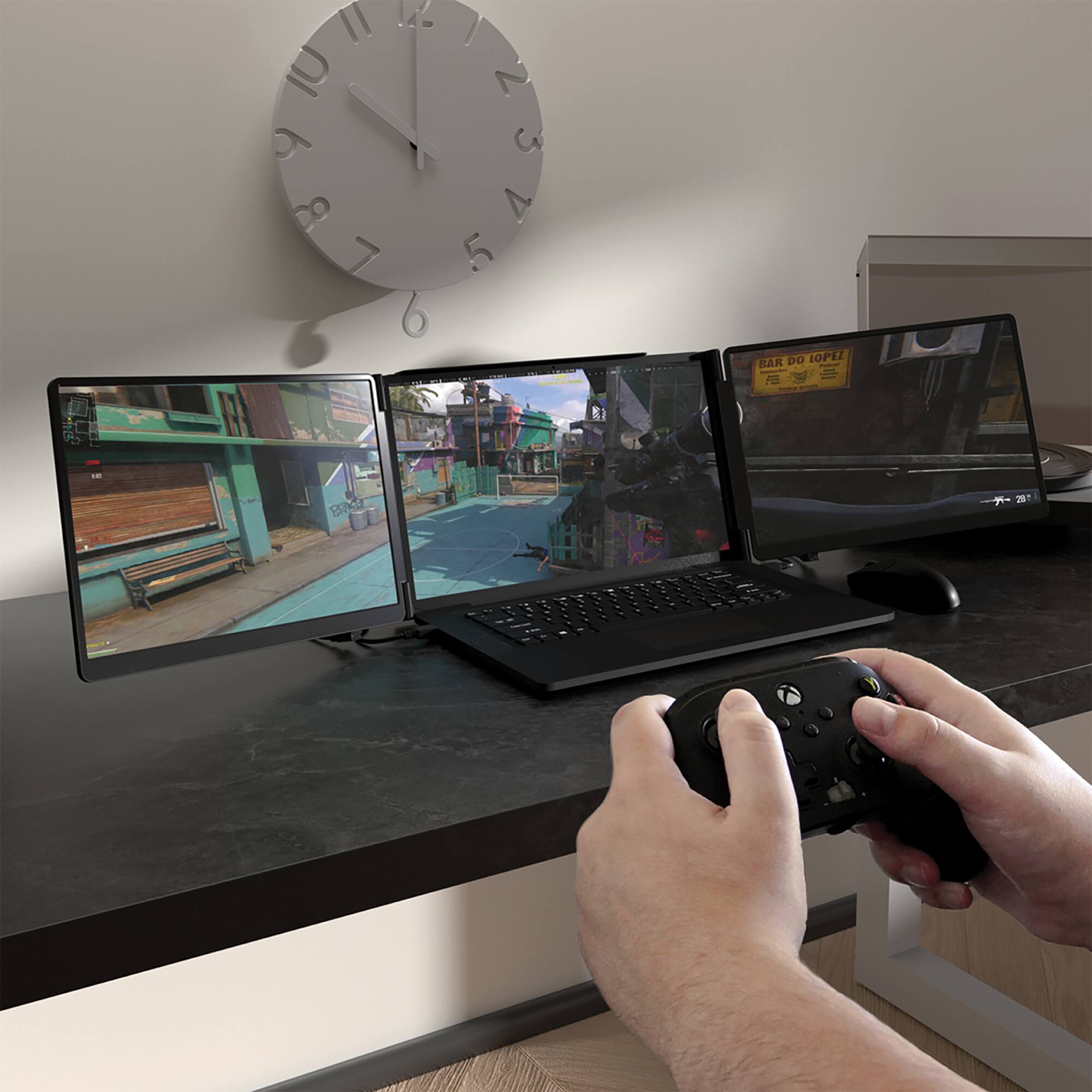 The text on the image reads "EAR DO LOPEZ | = A |  i HR 21."