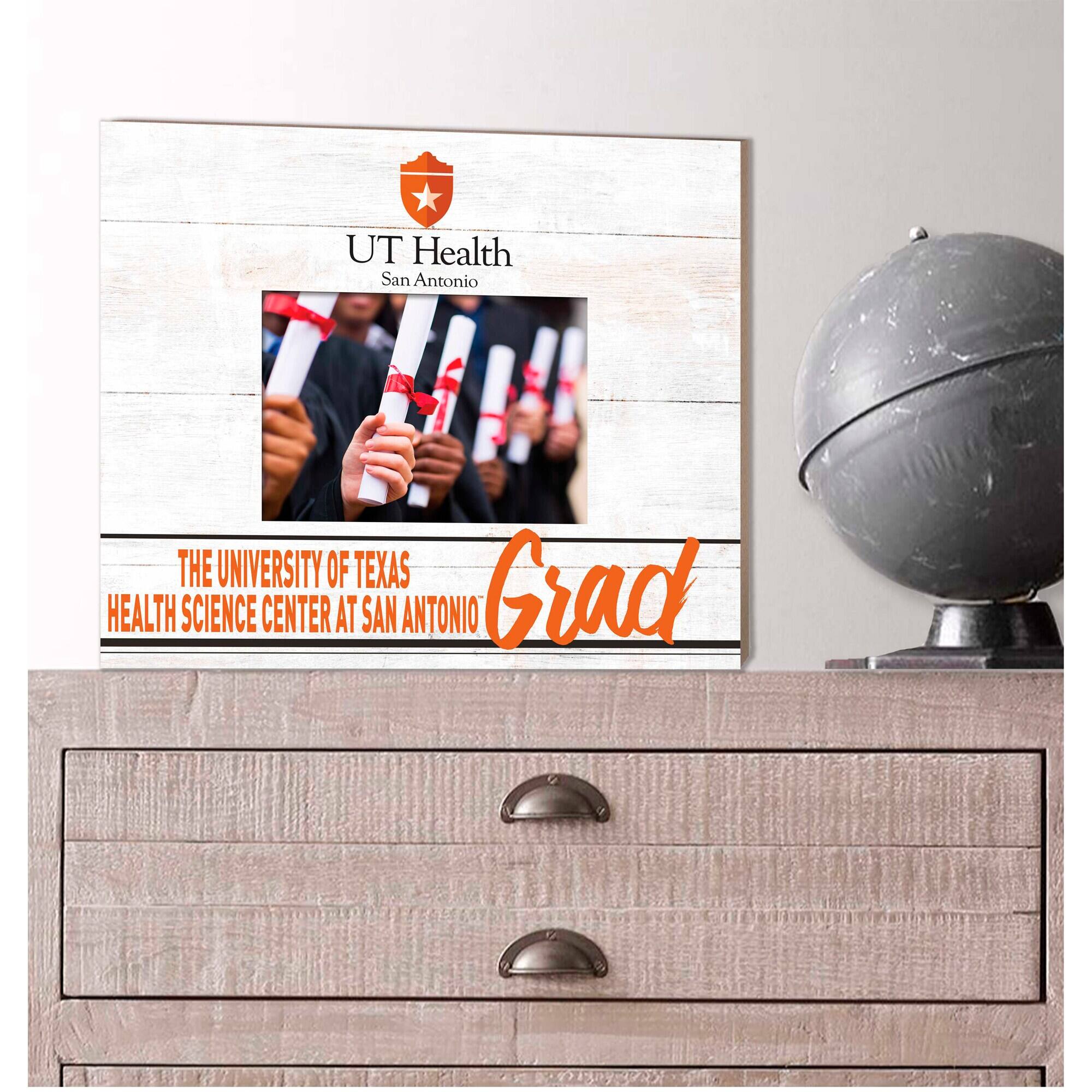 UT Health  
San Antonio  

THE UNIVERSITY OF TEXAS  
HEALTH SCIENCE CENTER AT SAN ANTONIO  

Grad