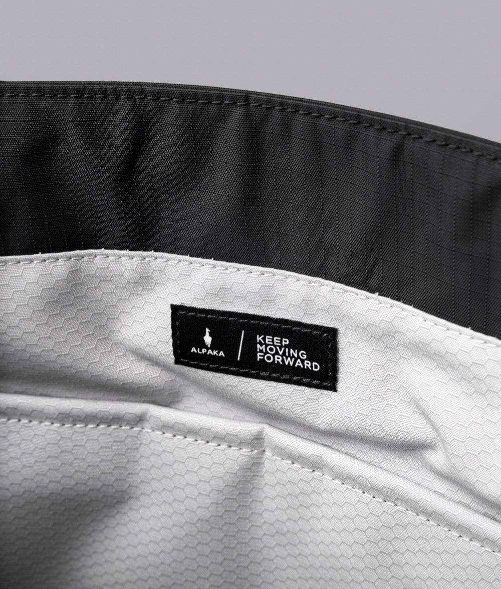 KEEP ALPACA MOVING FORWARD