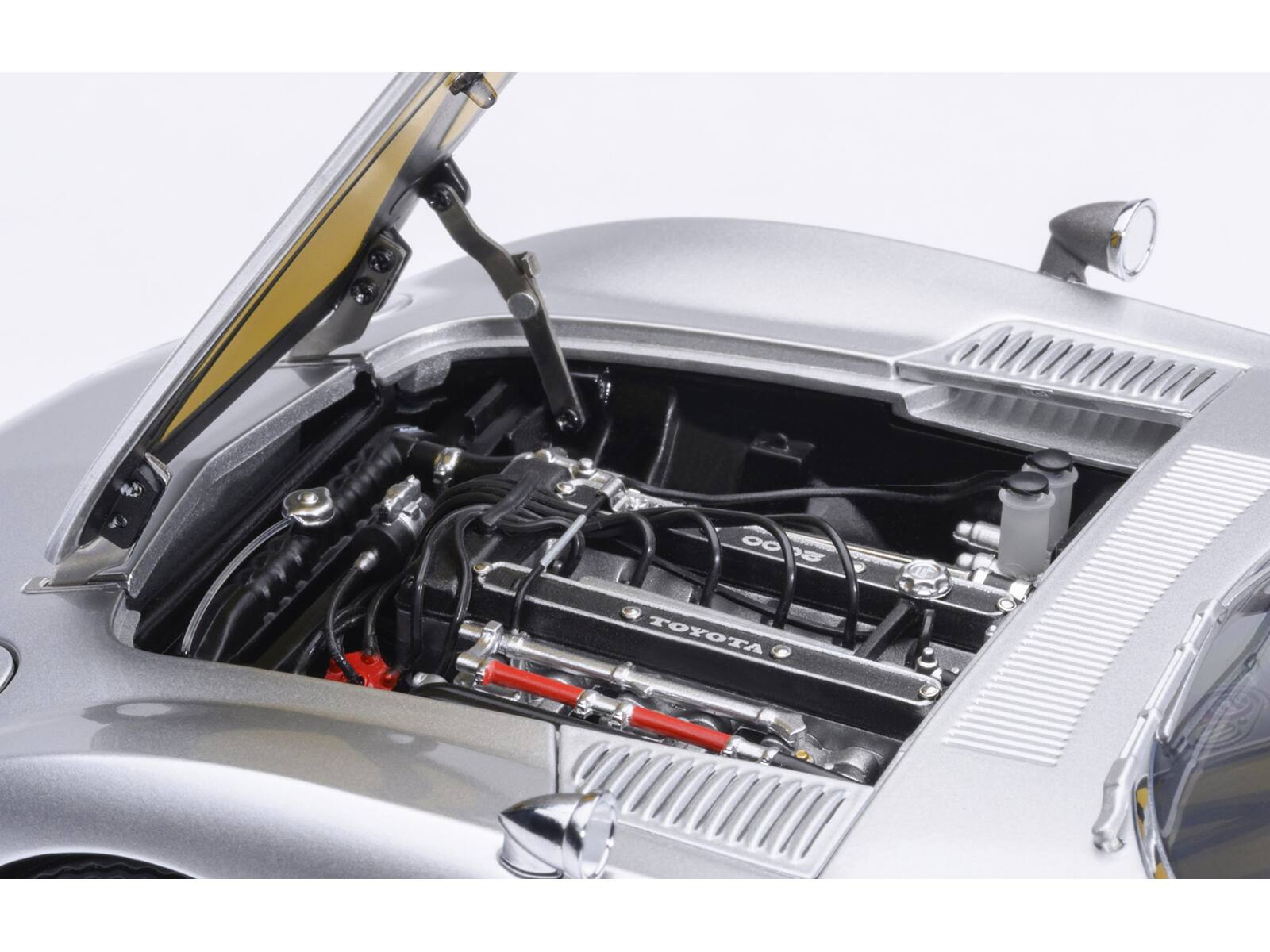 Alt View 2. Autoart - 1967 Toyota 2000GT RHD (Right Hand Drive) Silver Metallic 1/18 Model Car by Autoart.