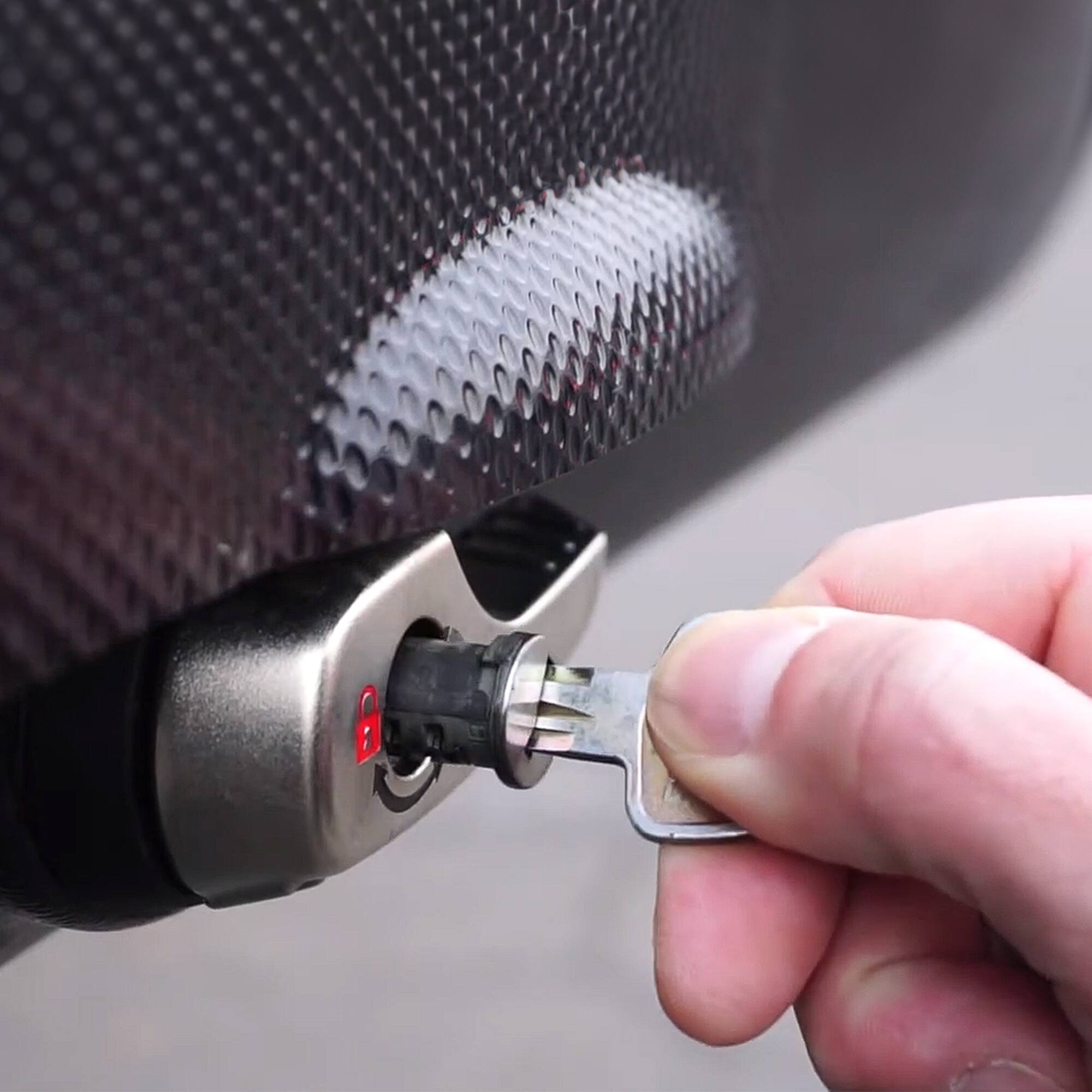 Alt View 5. Yakima - Yakima Car Rack System Component SKS Lock Cylinder Core Kit with Key (8 Pack) - Silver.