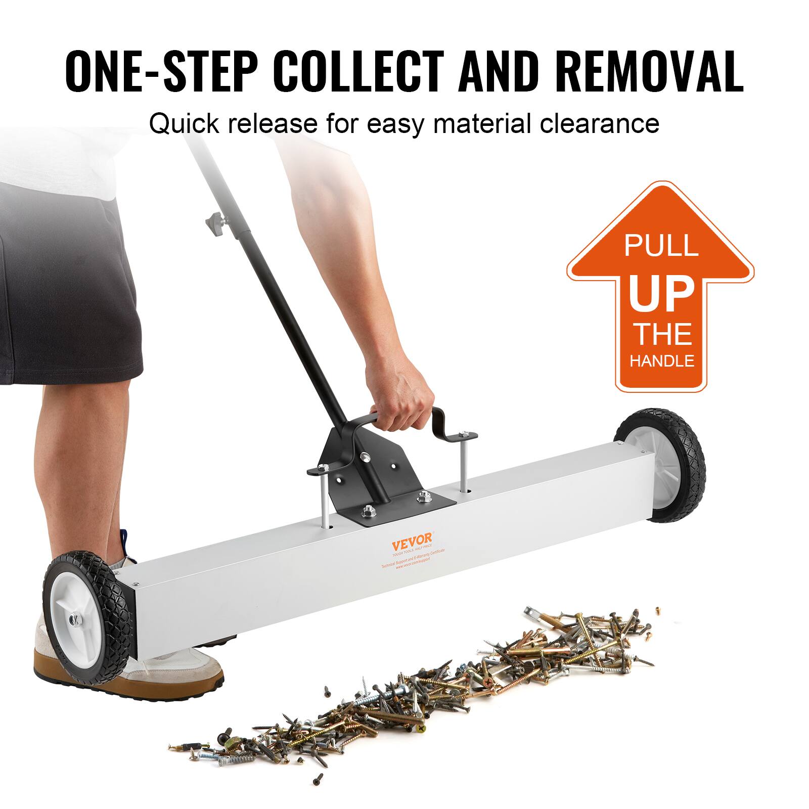 ONE-STEP COLLECT AND REMOVAL  
Quick release for easy material clearance  

PULL UP THE HANDLE