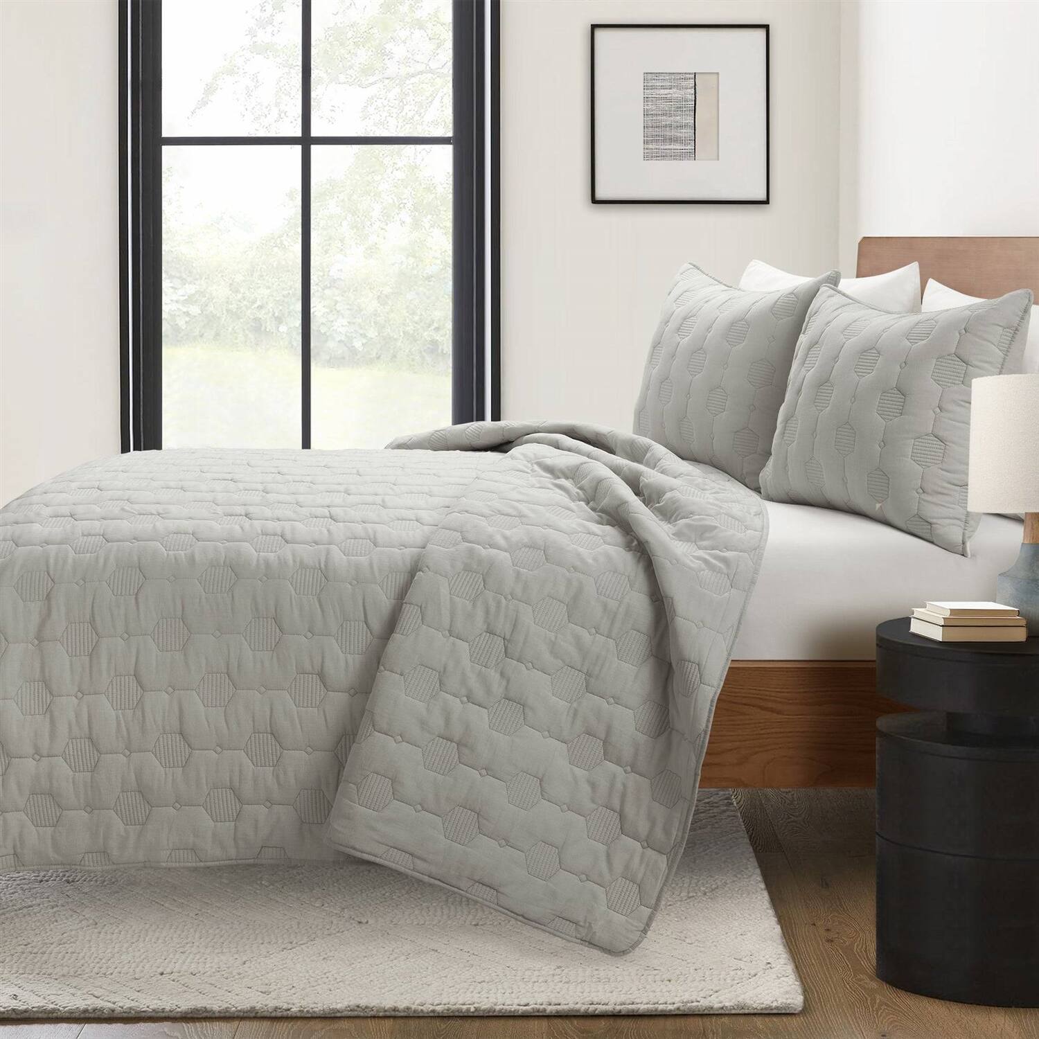 Angle. Hivvago - King/CAL King Hexagon Pattern Lightweight Grey Textured Cotton 3 Piece Quilt Set - Grey.