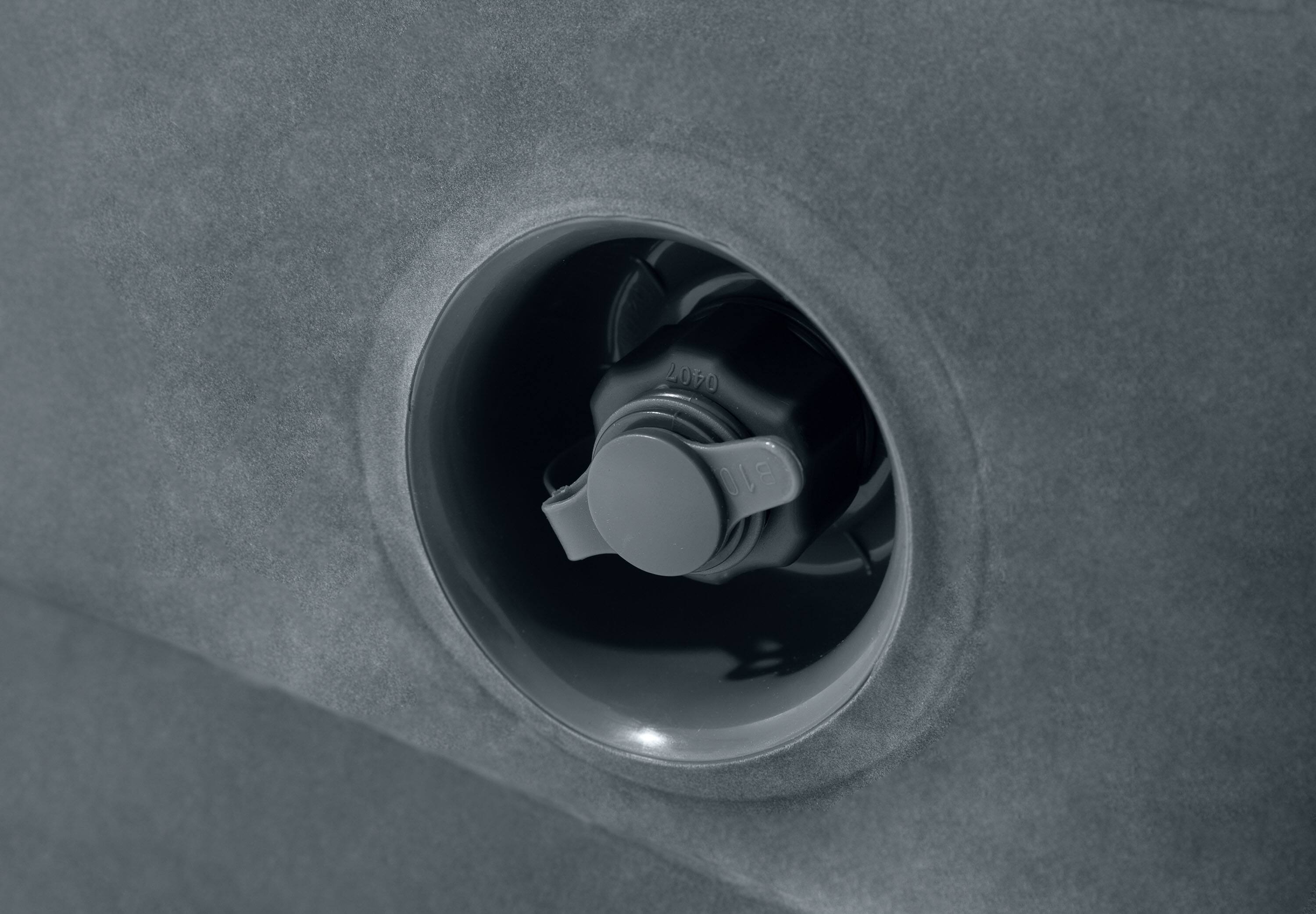 The text on the image reads:

"0407 BJO"