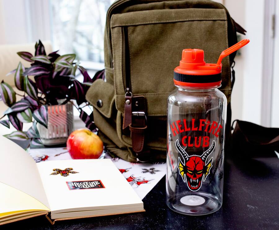 Silver Buffalo Stranger Things Hellfire Club 32 Ounce Twist Spout Water ...