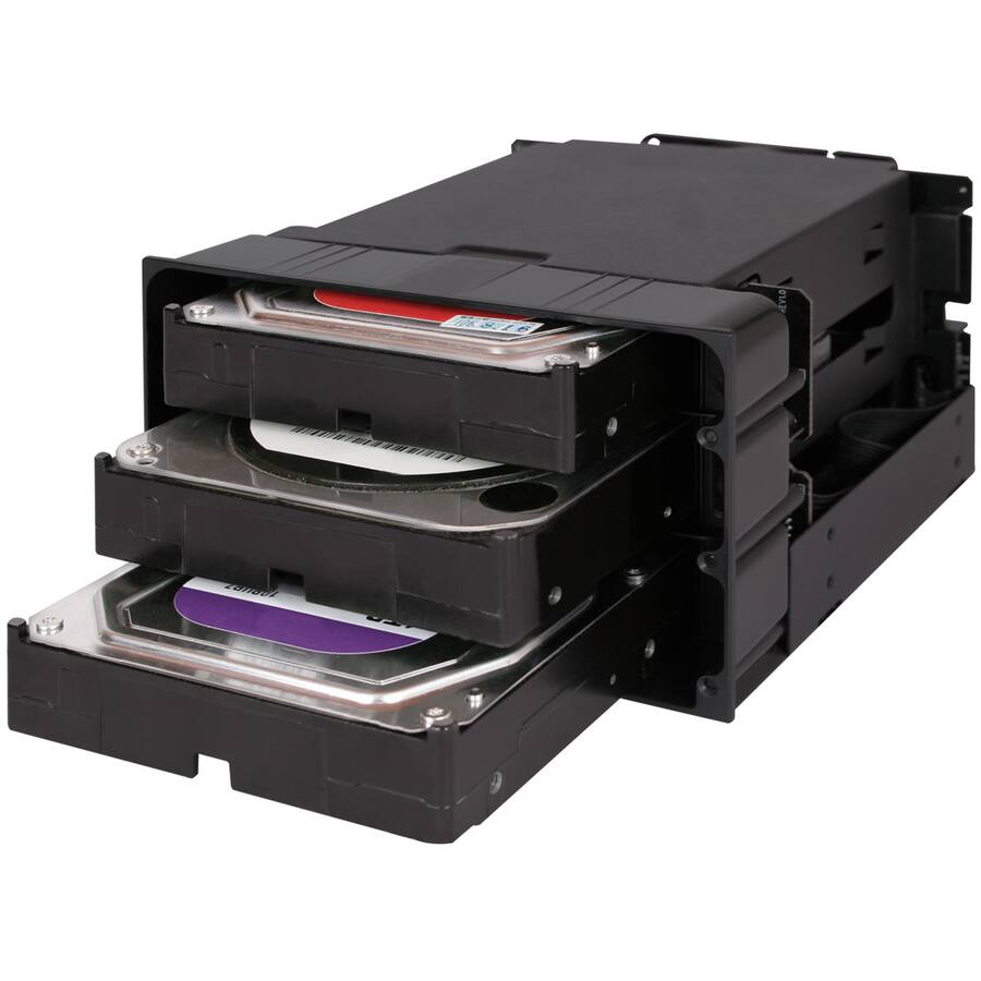 Alt View 2. Icy Dock - Icy Dock FlexiDOCK MB830SP-B Drive Enclosure for 5.25" - Serial ATA/600 Host Interface Internal - Black - Hot Swappable.