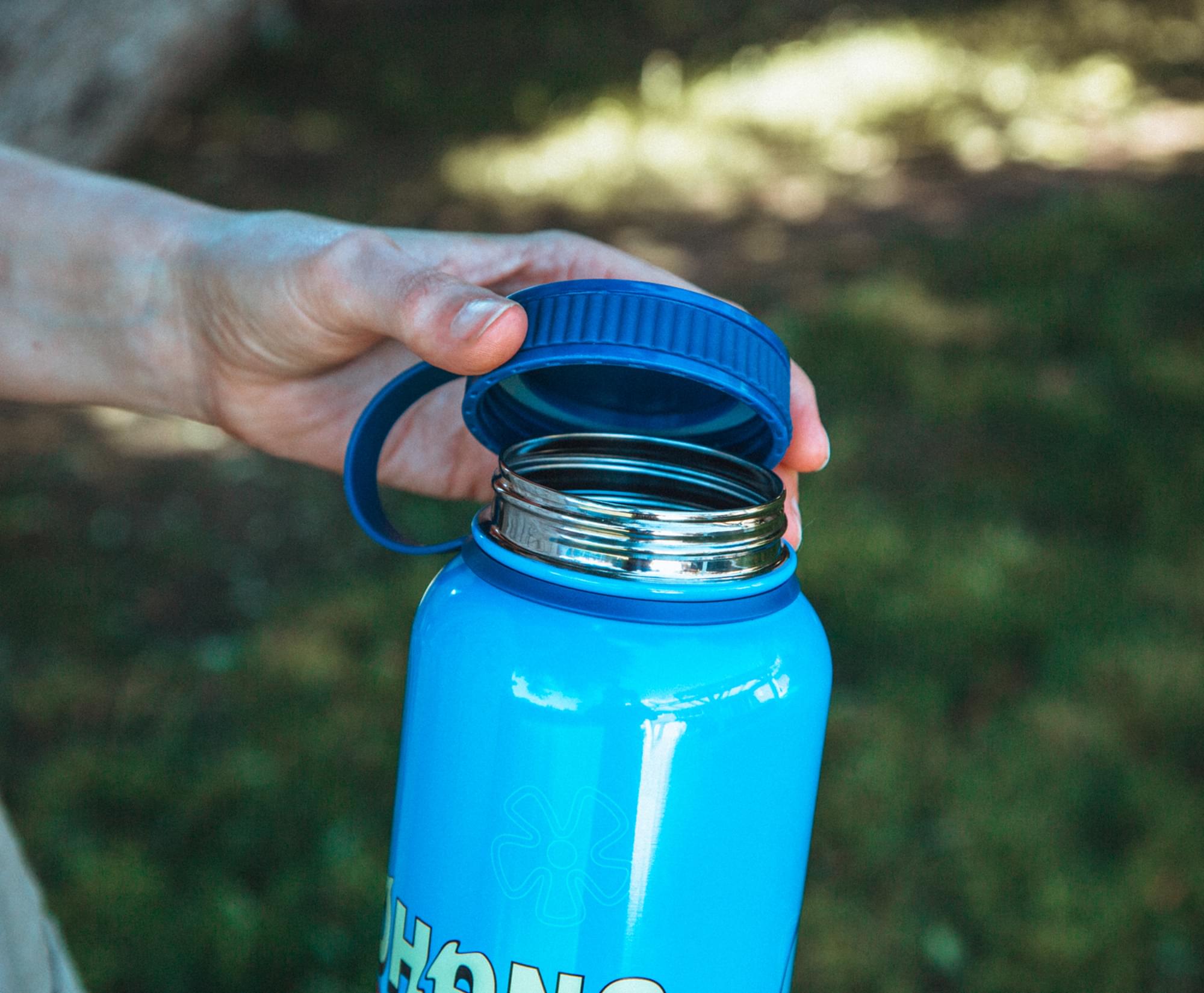 Alt View 3. Silver Buffalo - Disney Lilo & Stitch "Ohana Means Family" 42-Ounce Stainless Steel Water Bottle - Blue.