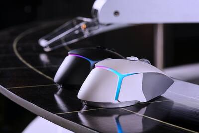 Logitech G502 X PLUS LIGHTSPEED Wireless Optical Gaming Mouse with Logitech G502 X PLUS LIGHTSPEED Wireless Optical Gaming Mouse with