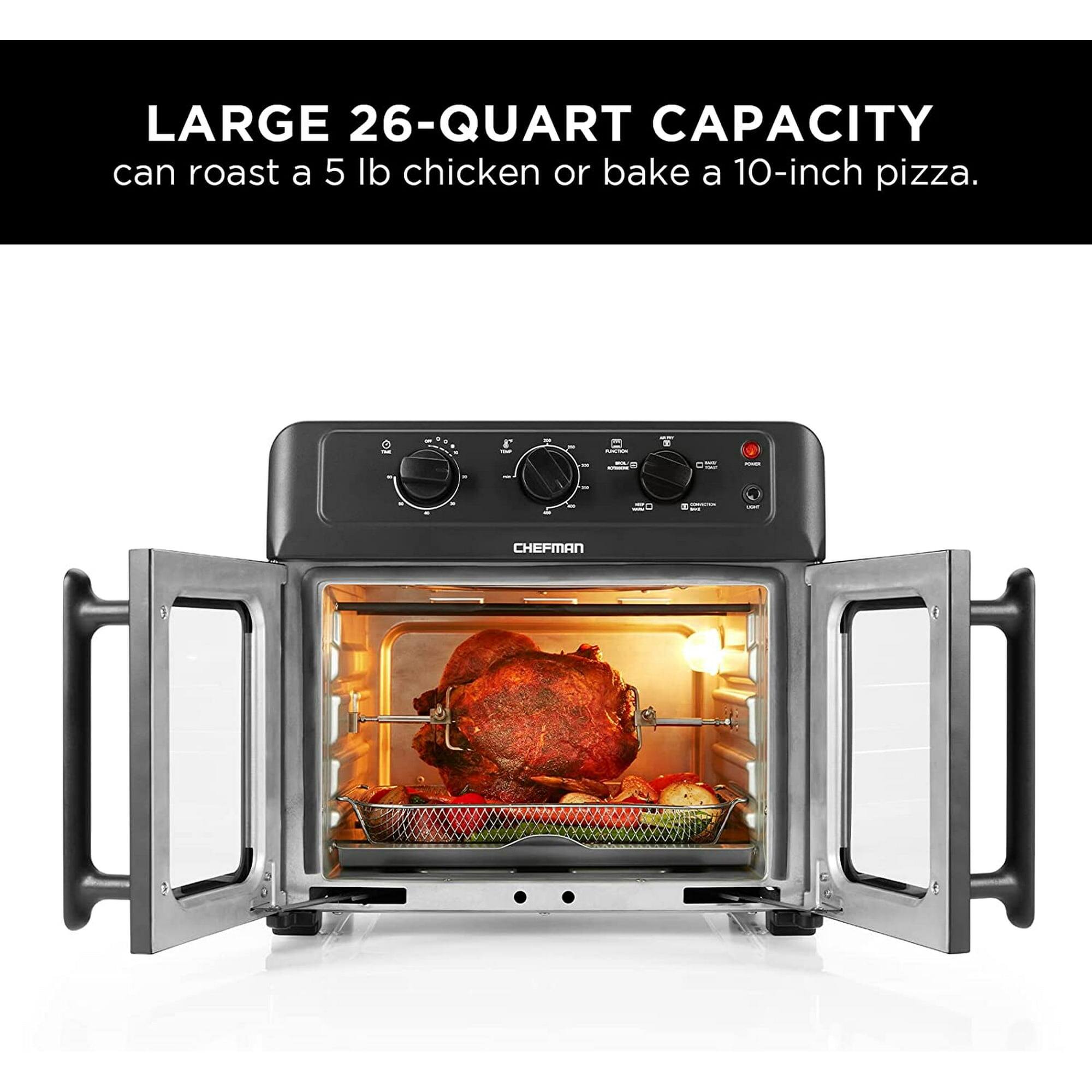 LARGE 26-QUART CAPACITY can roast a 5 lb chicken or bake a 10-inch pizza.